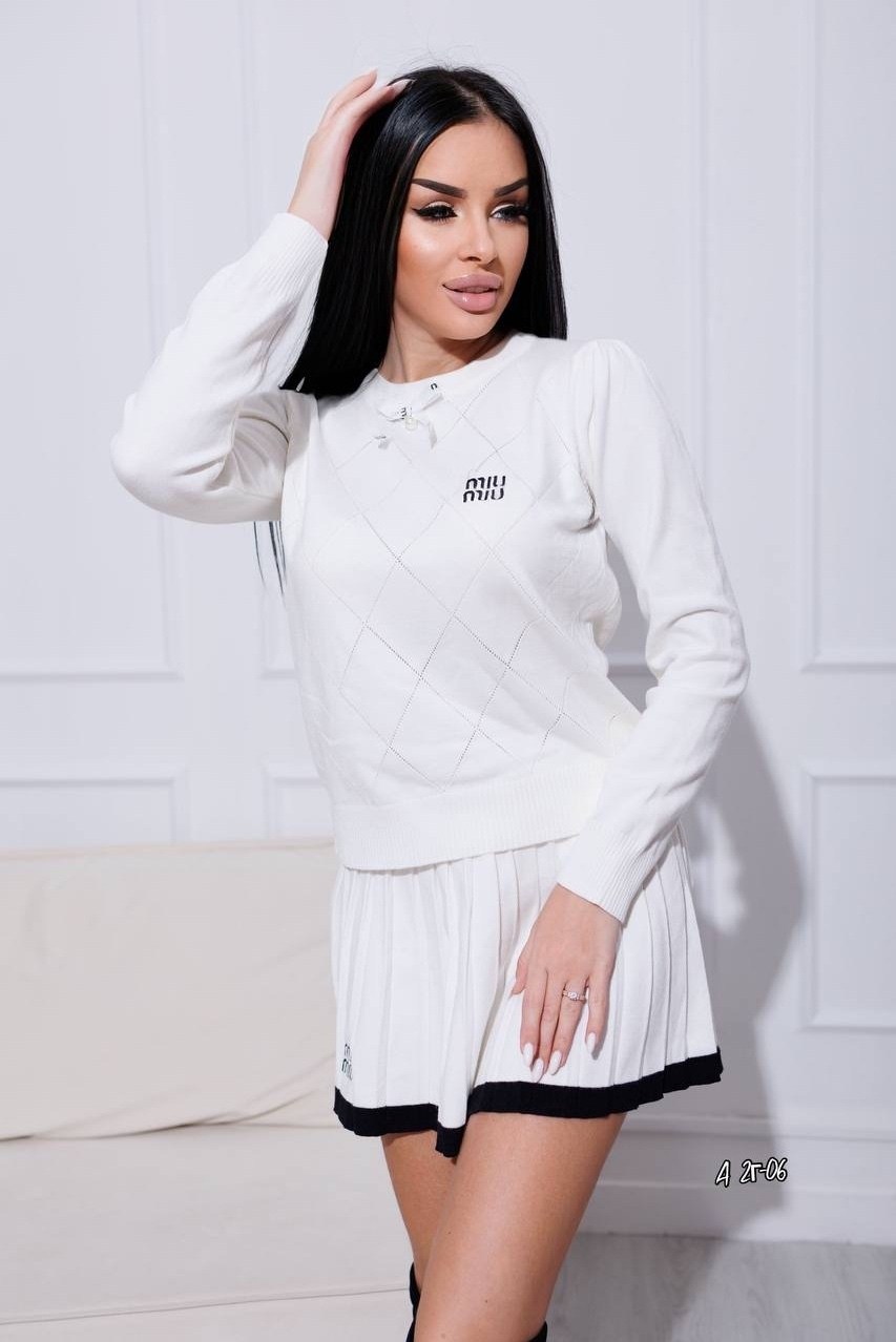 трикотажный костюм женский с юбкой,трикотажные костюмы,костюм с плиссированной юбкой,костюм с юбкой женский,костюм miu miu женский