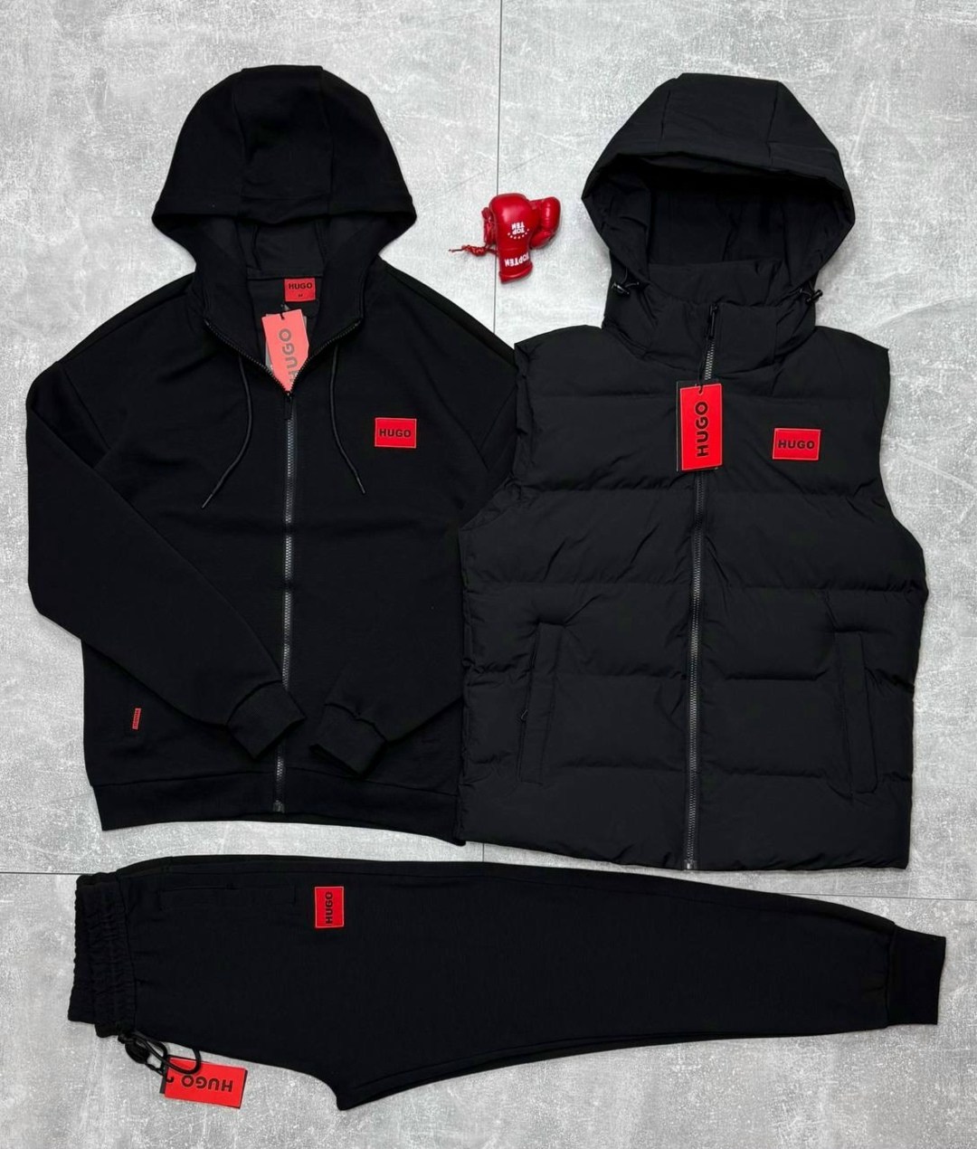 мужской спортивный костюм тройка hugo boss,спортивный костюм hugo boss,жилетка мужская,костюм спортивный,мужские жилеты