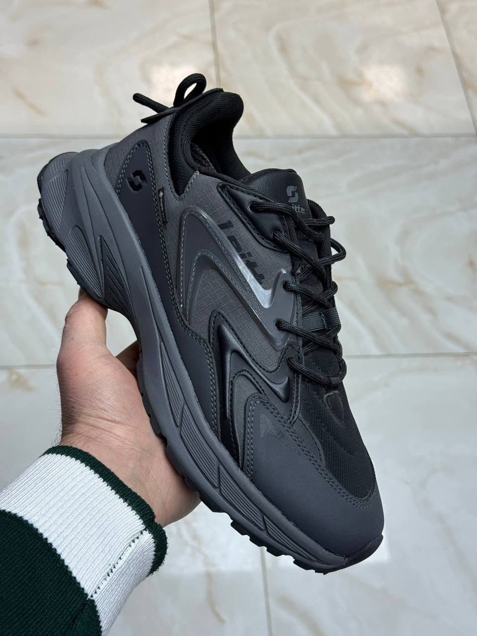 кроссовки salomon,кроссовки,мужские кроссовки salomon,кроссовка мужской,походные кроссовки