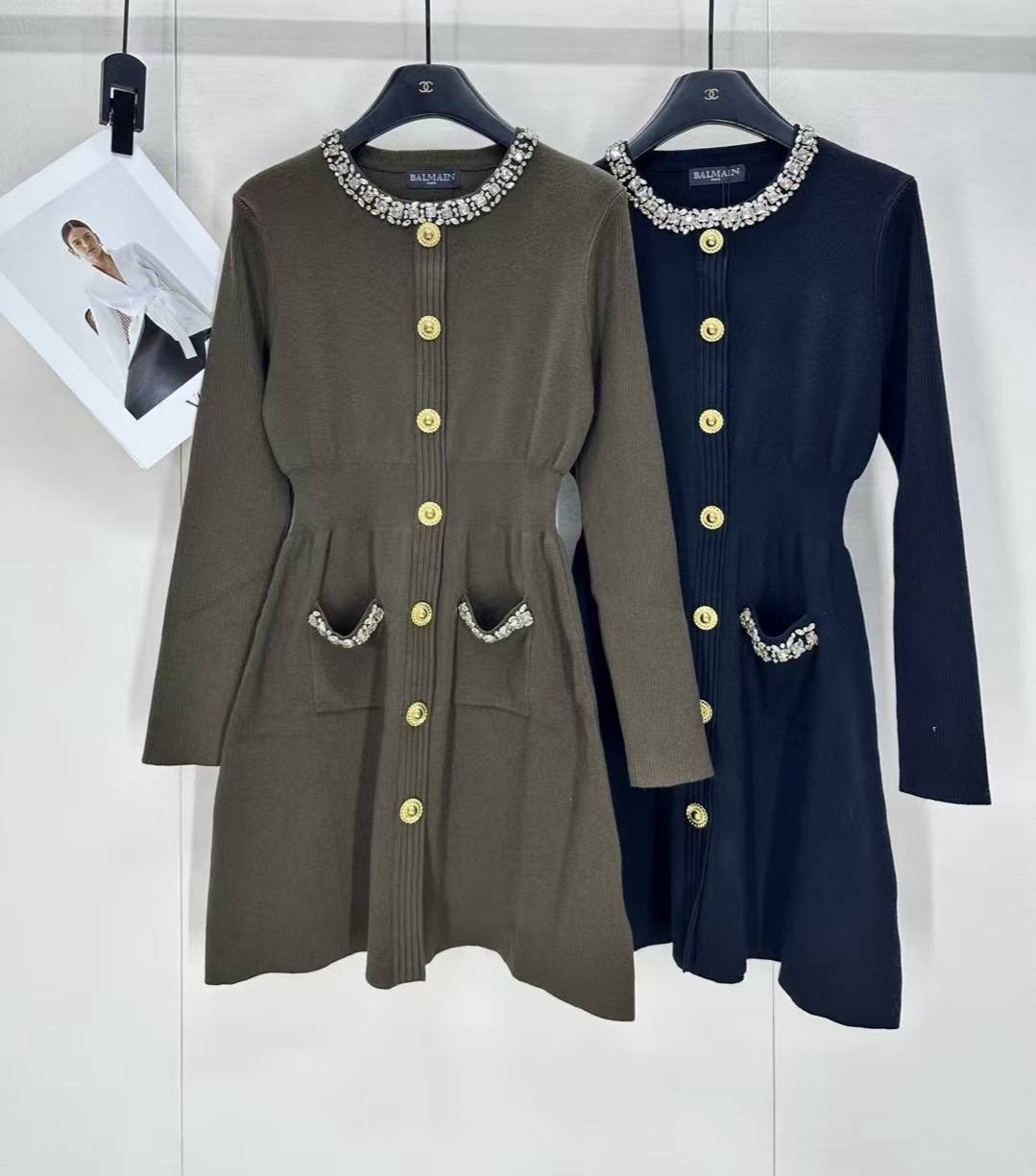 стильное платье,женское трикотажное платье,трикотажное платье,платье женское с воротником,платье в стиле