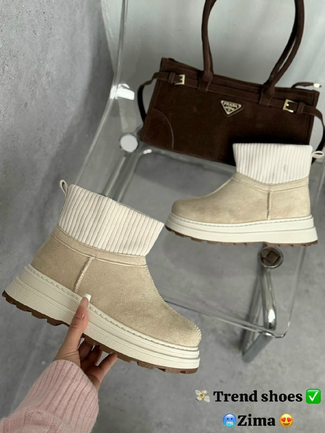 ,зимняя  женская,зимние женские ботинки,зимние угги на платформе,модная женская