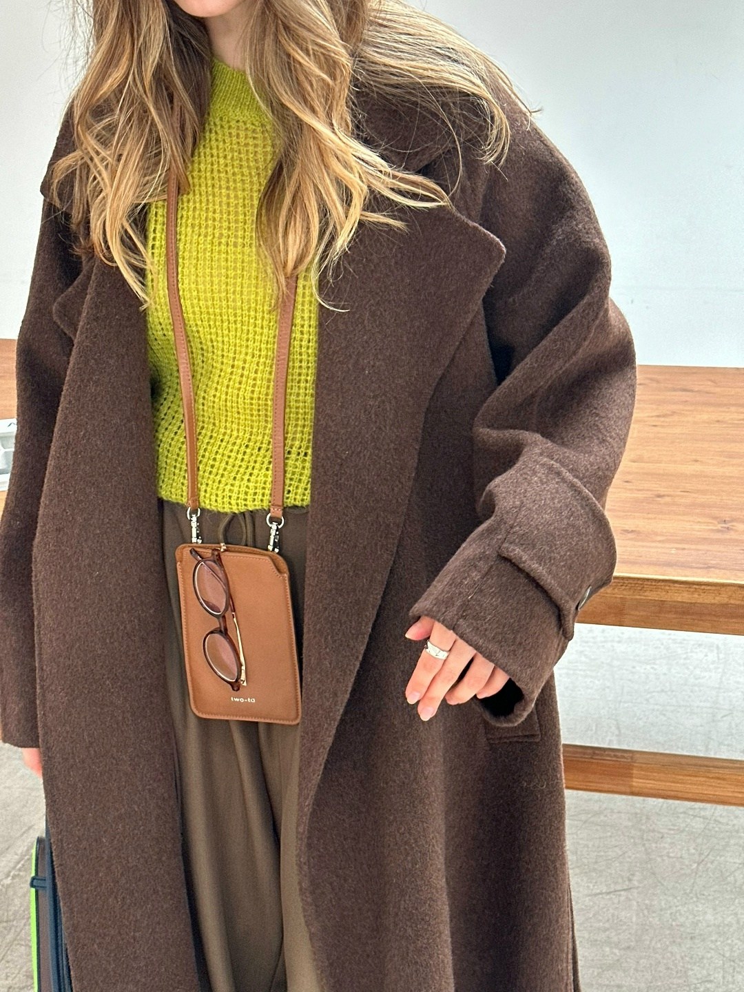 коричневое пальто,пальто женское,пальто шерстяное,пальто,пальто шоколадного цвета