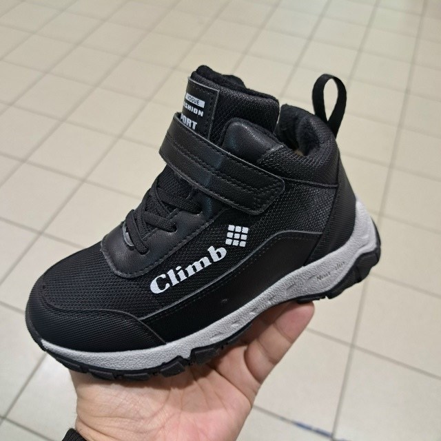 ,зимние кроссовки adidas,кроссовки adidas,кроссовки зимнее,детская зимняя