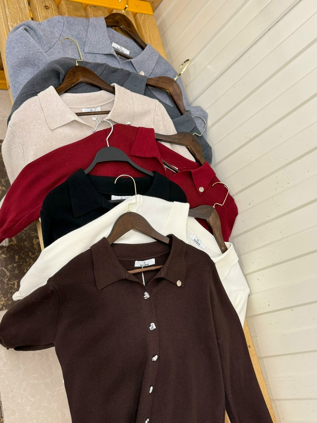 джемпер поло,кардиган с воротником,рубашка с воротником,кардиган,женский вязаный кардиган