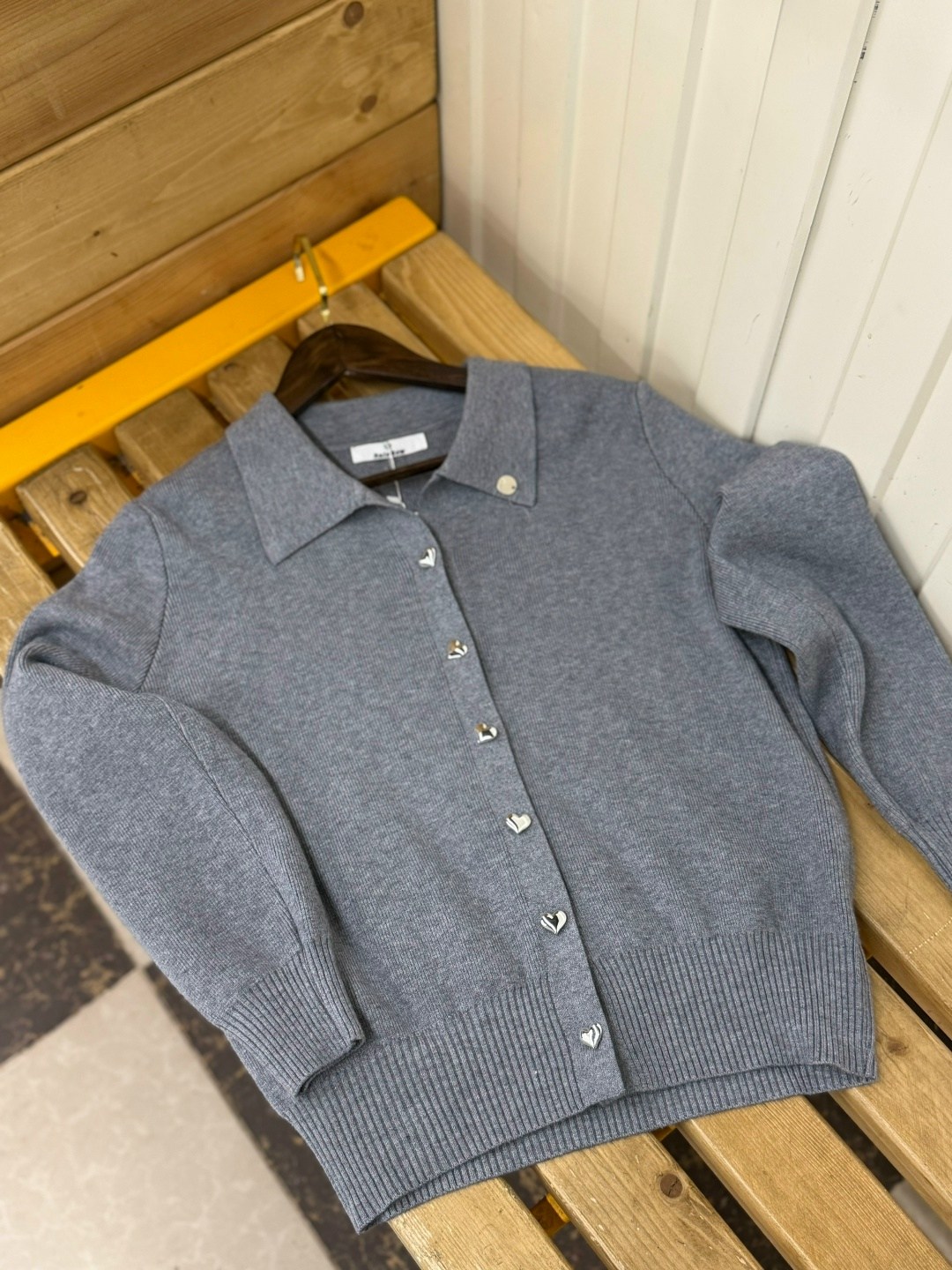 джемпер поло,кардиган с воротником,рубашка с воротником,кардиган,женский вязаный кардиган