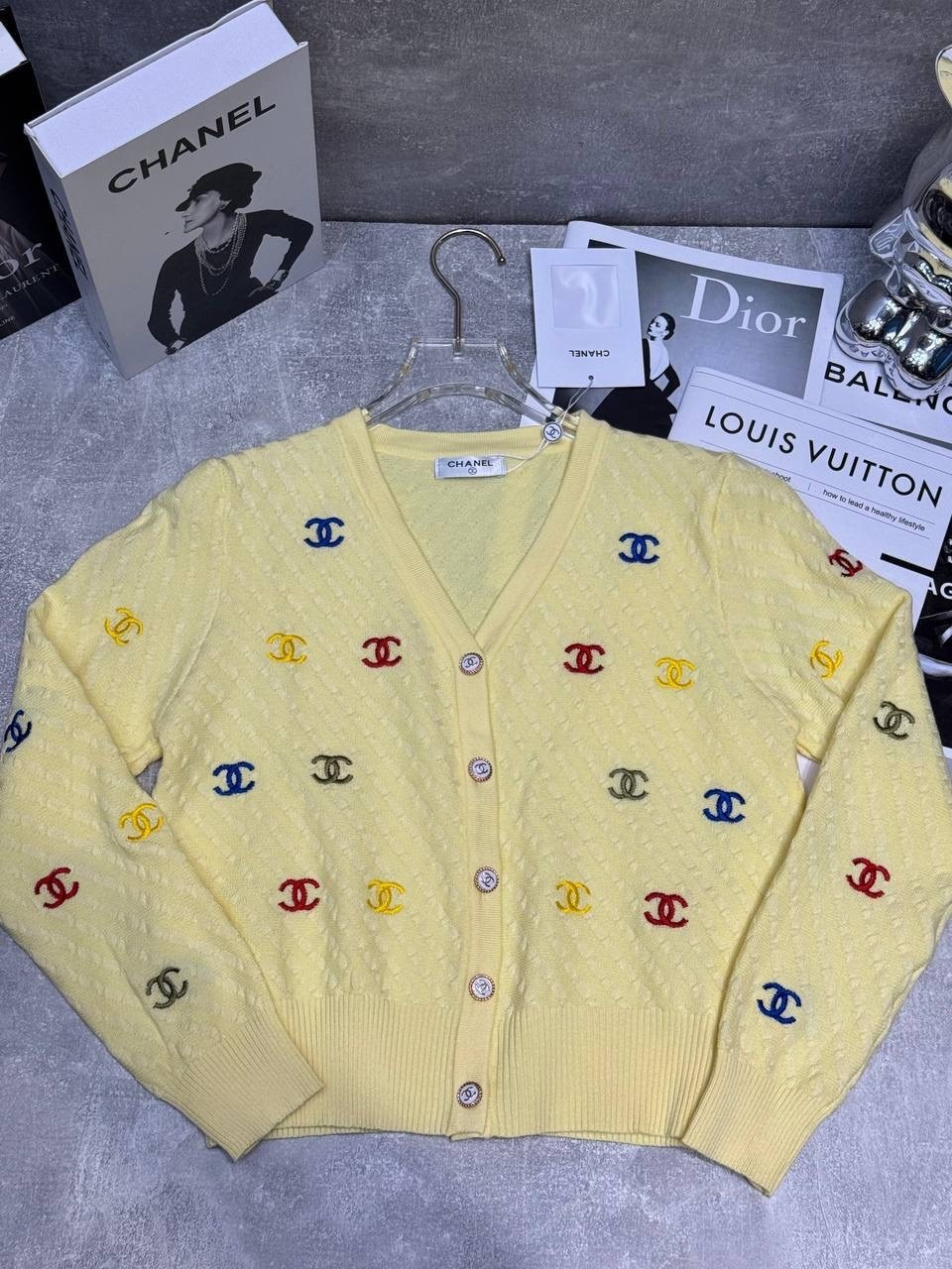 кардиган chanel,кардиган женский,элегантные кардиганы,кардиган для женщин,вязаный кардиган