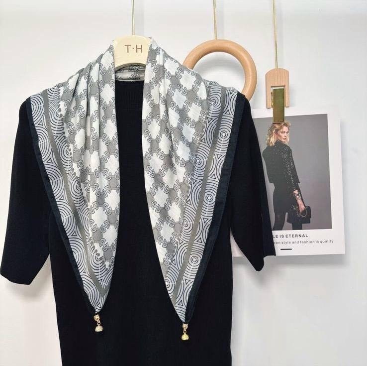 платки диор,платки шелковые,шарфы для женщин,платок шелковый люкс,платки женские