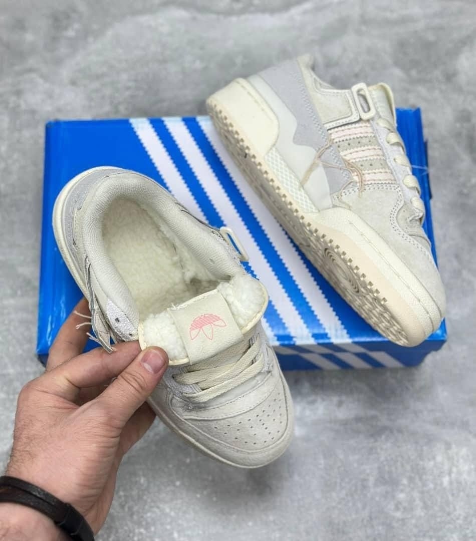 adidas forum low 84 бежевый лайт,кроссовки женские adidas,кроссовки adidas,кроссовки adidas forum 84 low off white,кроссовки adidas low forum 84 premium бежевые премиум