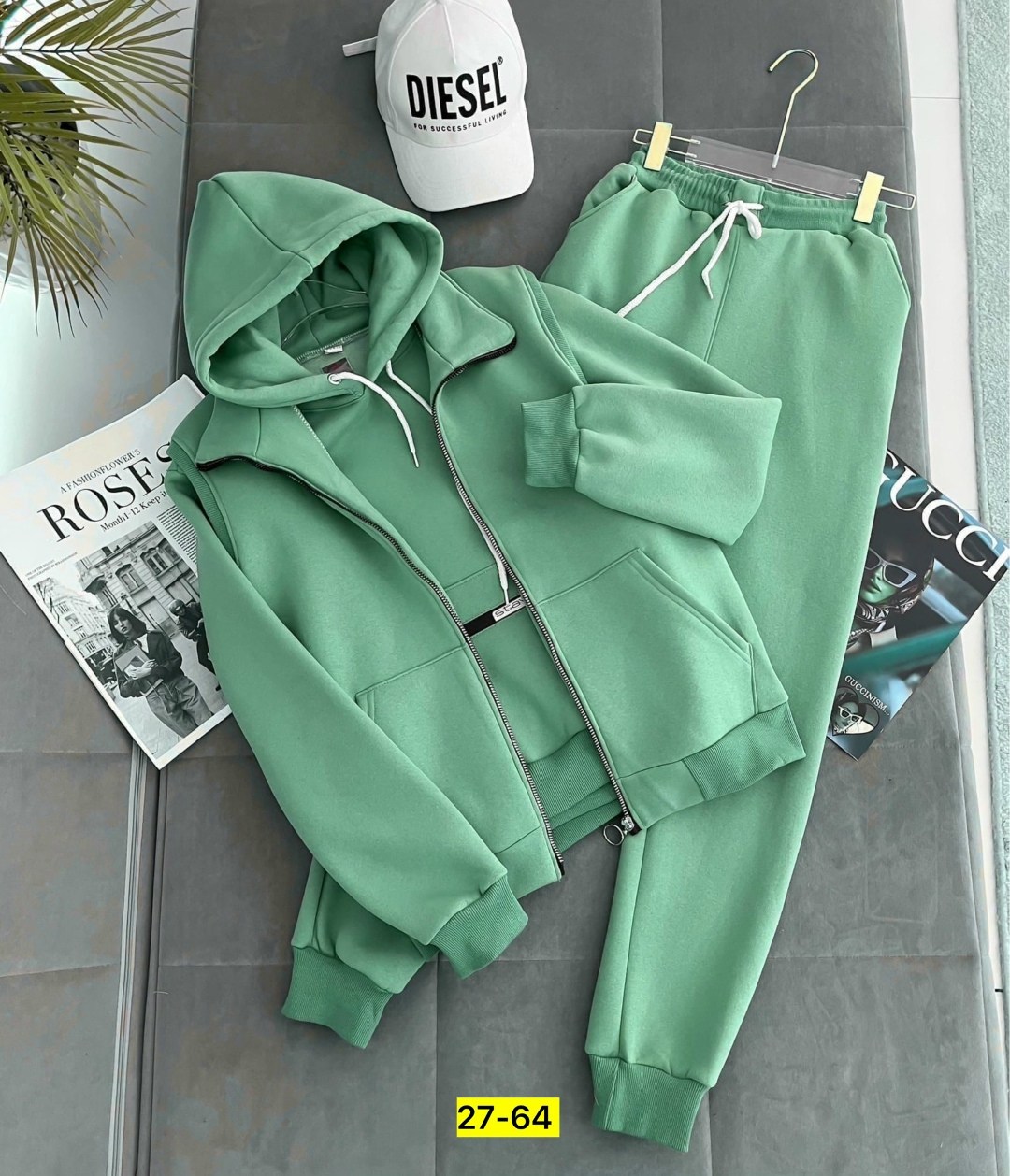 костюм тройка женский спортивный на флисе,костюм женский на флисе,костюм на флисе,спортивный костюм женский на флисе,костюм женский на флисе толстовка и штаны арт. 1347667