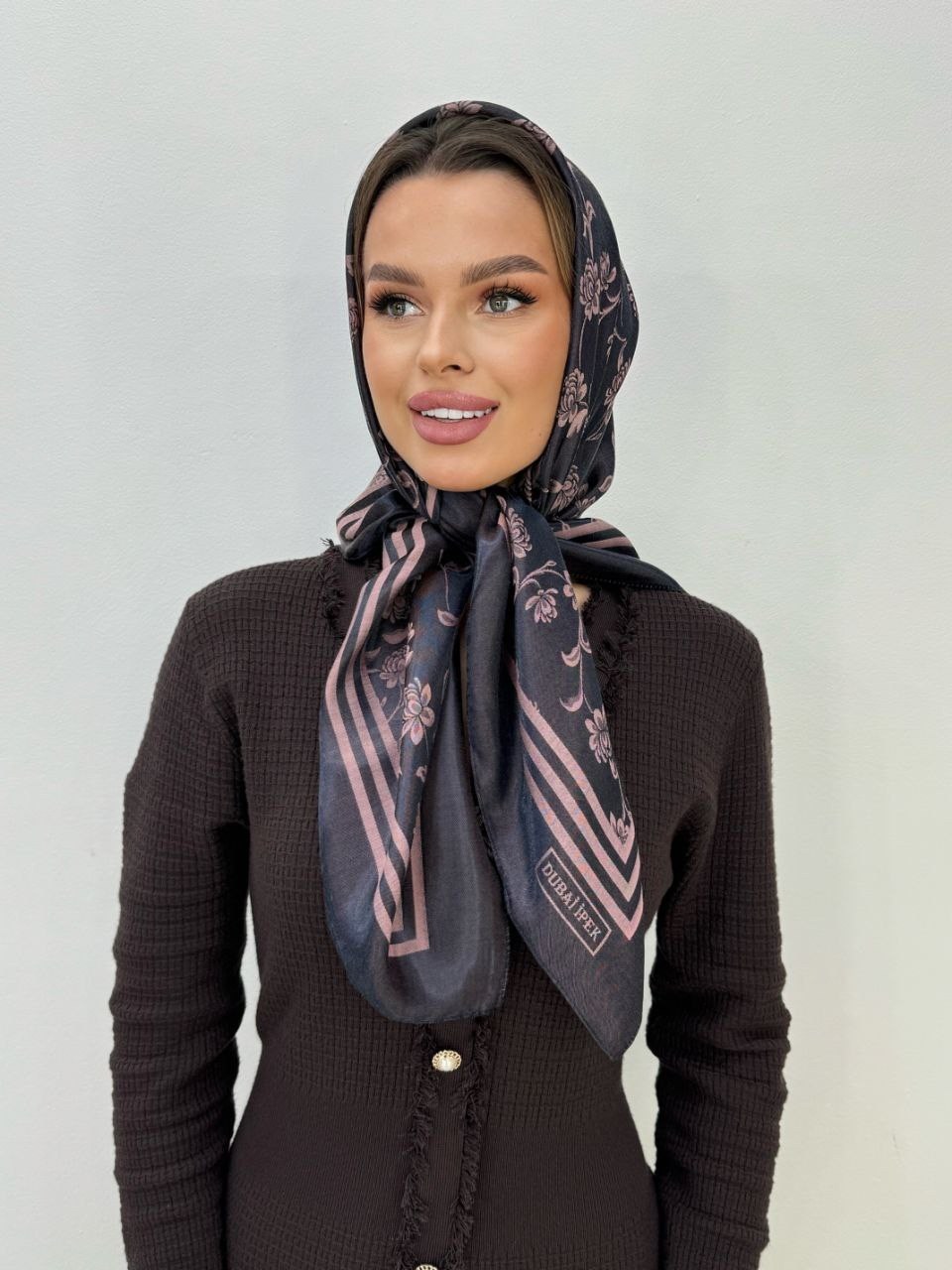 шелковый платок на голову и шею,женские платки,платки для женщин,платки косынка,платок женский на голову