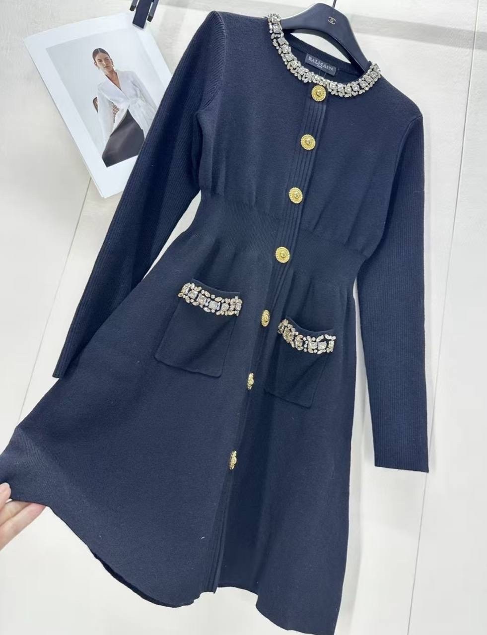 стильное платье,женское трикотажное платье,трикотажное платье,платье женское с воротником,платье в стиле