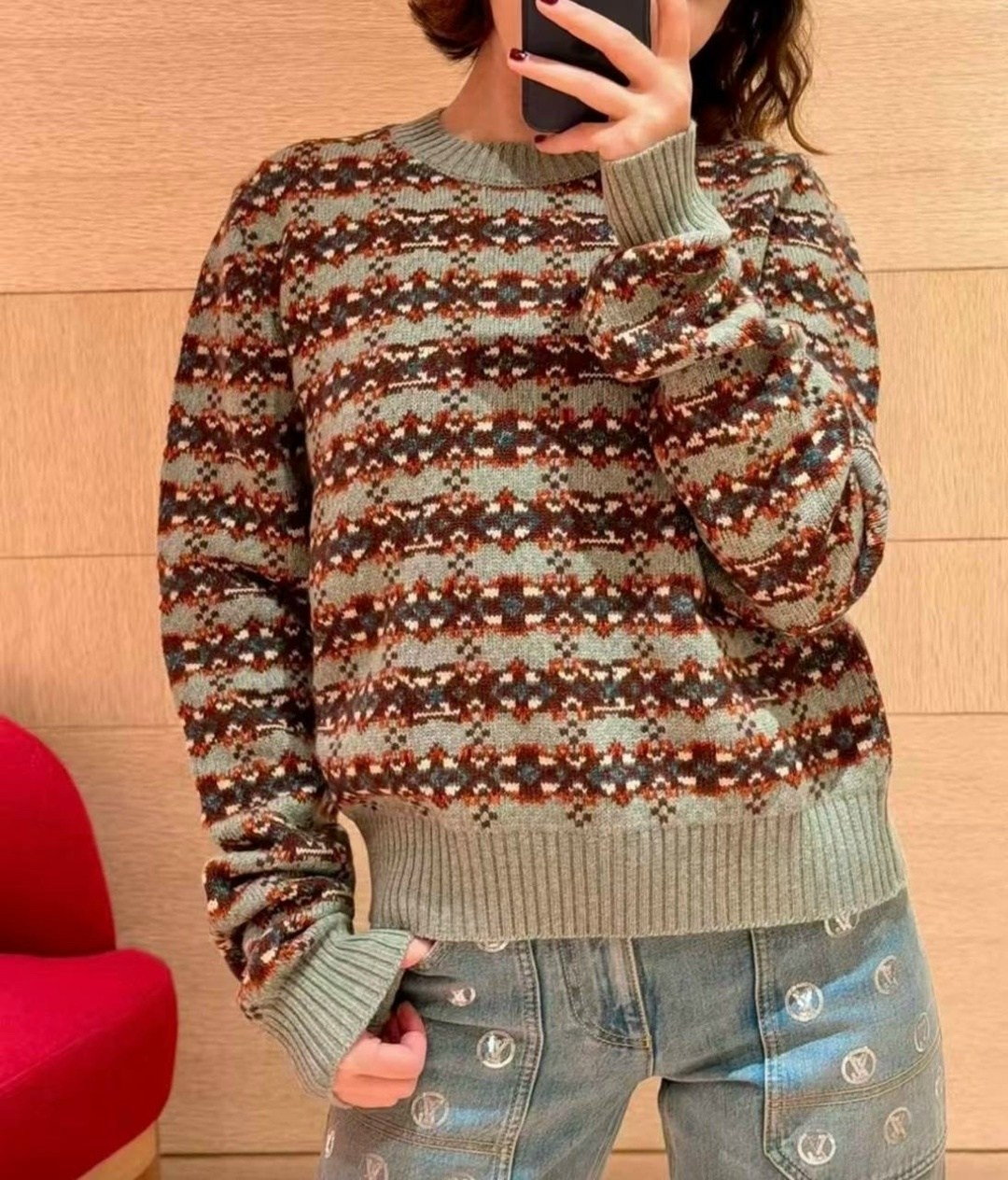 свитер,вязаные свитера,свитера женские,вязаные джемпера,вязаный женский свитер