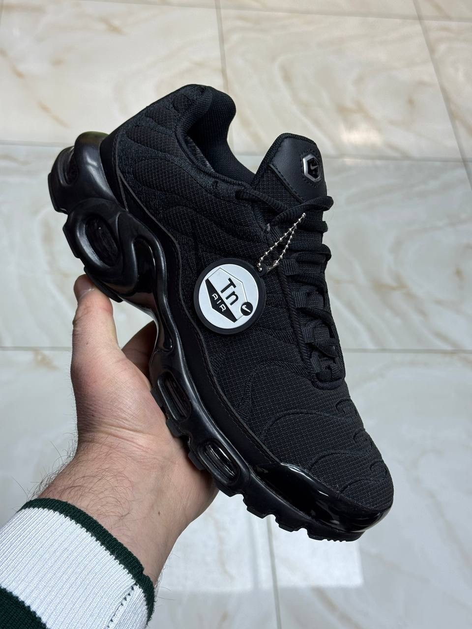 кроссовки nike air max plus tn,кроссовки мужские nike air max tn plus,nike air max plus tn,nike air max tn plus black,спортивные кроссовки унисекс nike air max plus tn черные