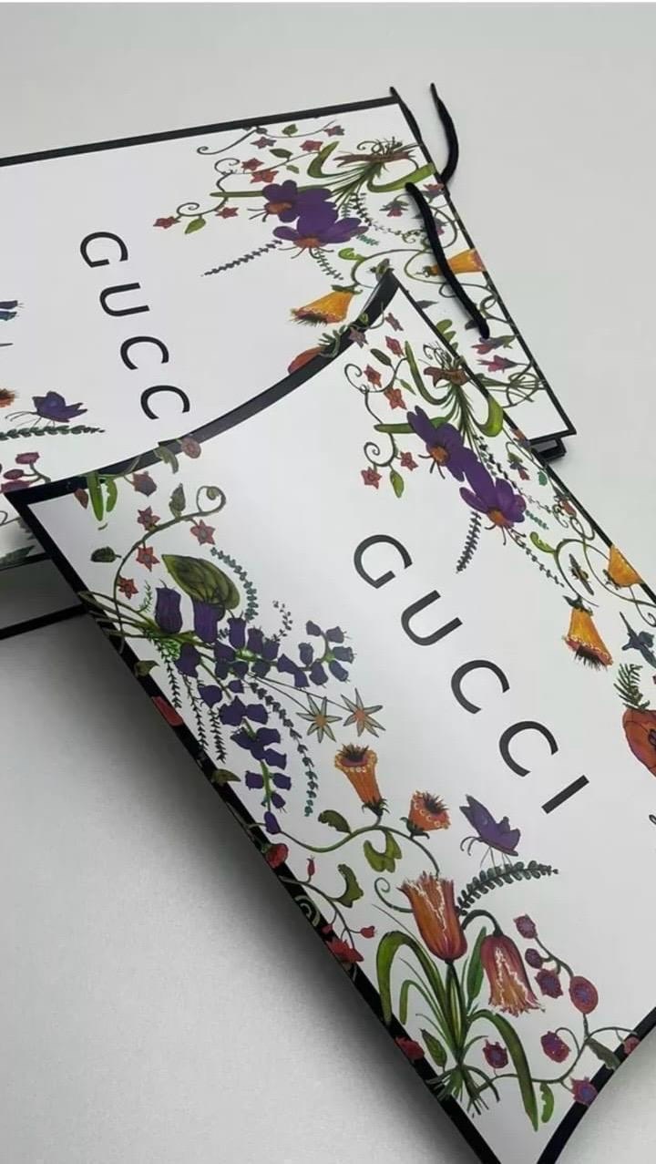 подарочная упаковка gucci,подарочный пакет гуччи,брендовые пакеты,пакет gucci,брендовые коробки для платков