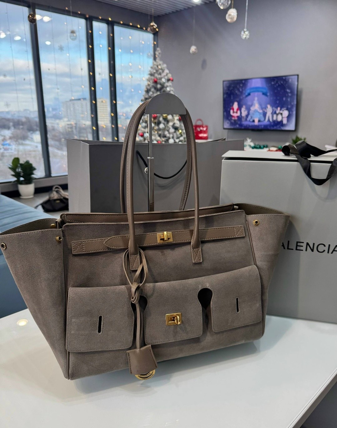 сумка fendi peekaboo замшевая,сумка женская,сумка,сумки женские модные,замшевая сумка в стиле hermes birkin