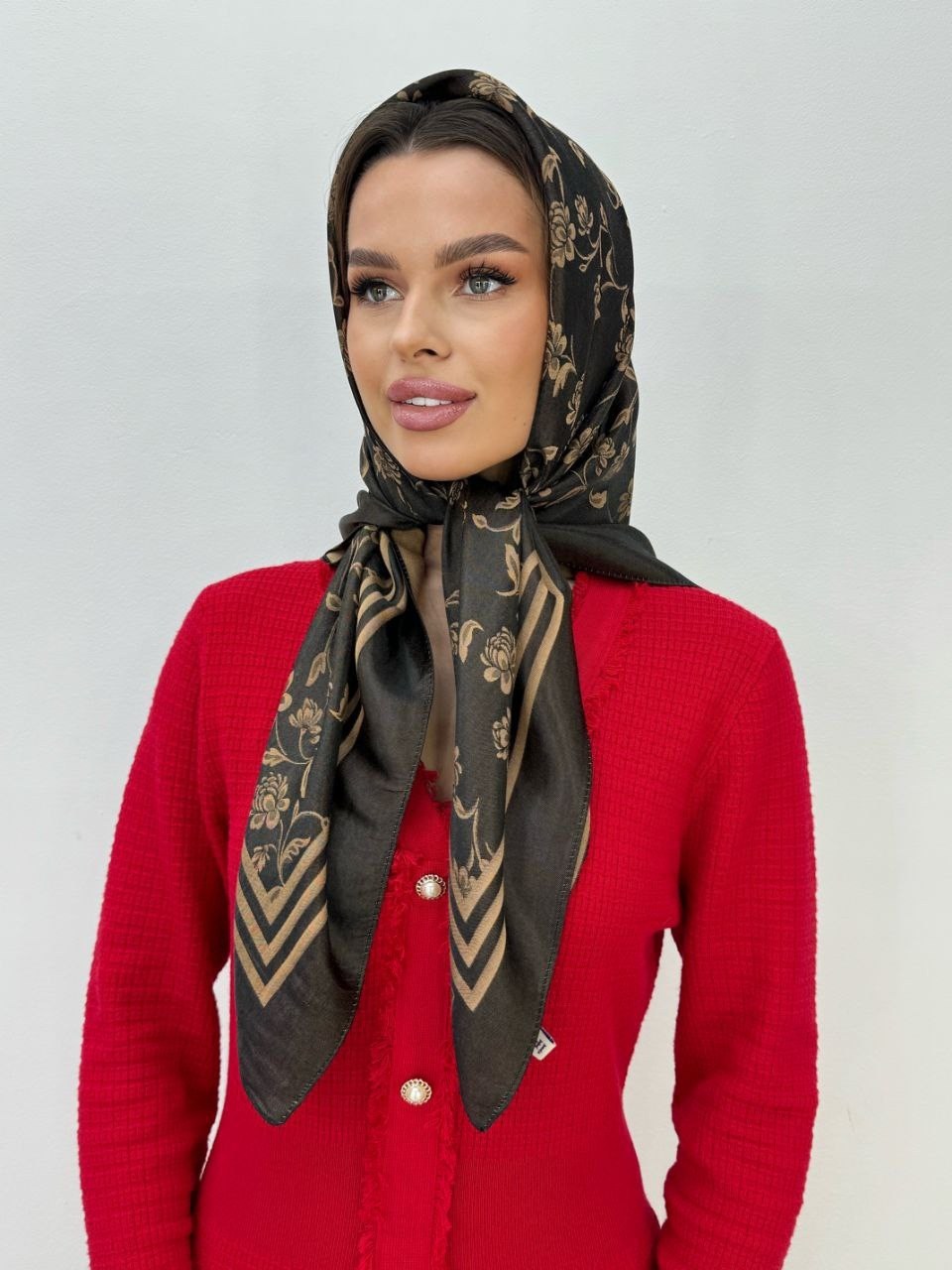 шелковый платок на голову и шею,женские платки,платки для женщин,платки косынка,платок женский на голову