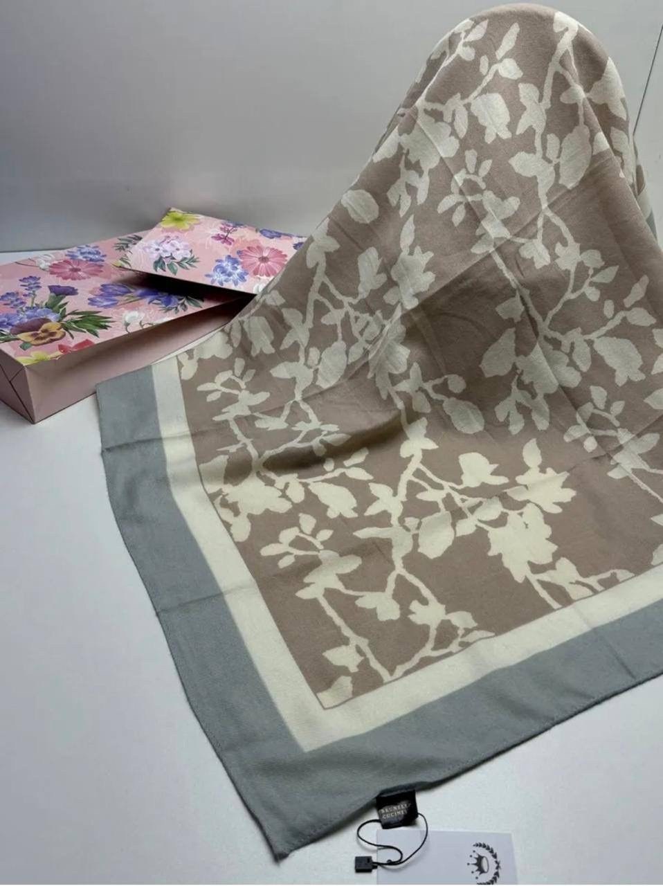 платок женский,кашемировый платок,платки шелковые,брендовый платок,платки стильные