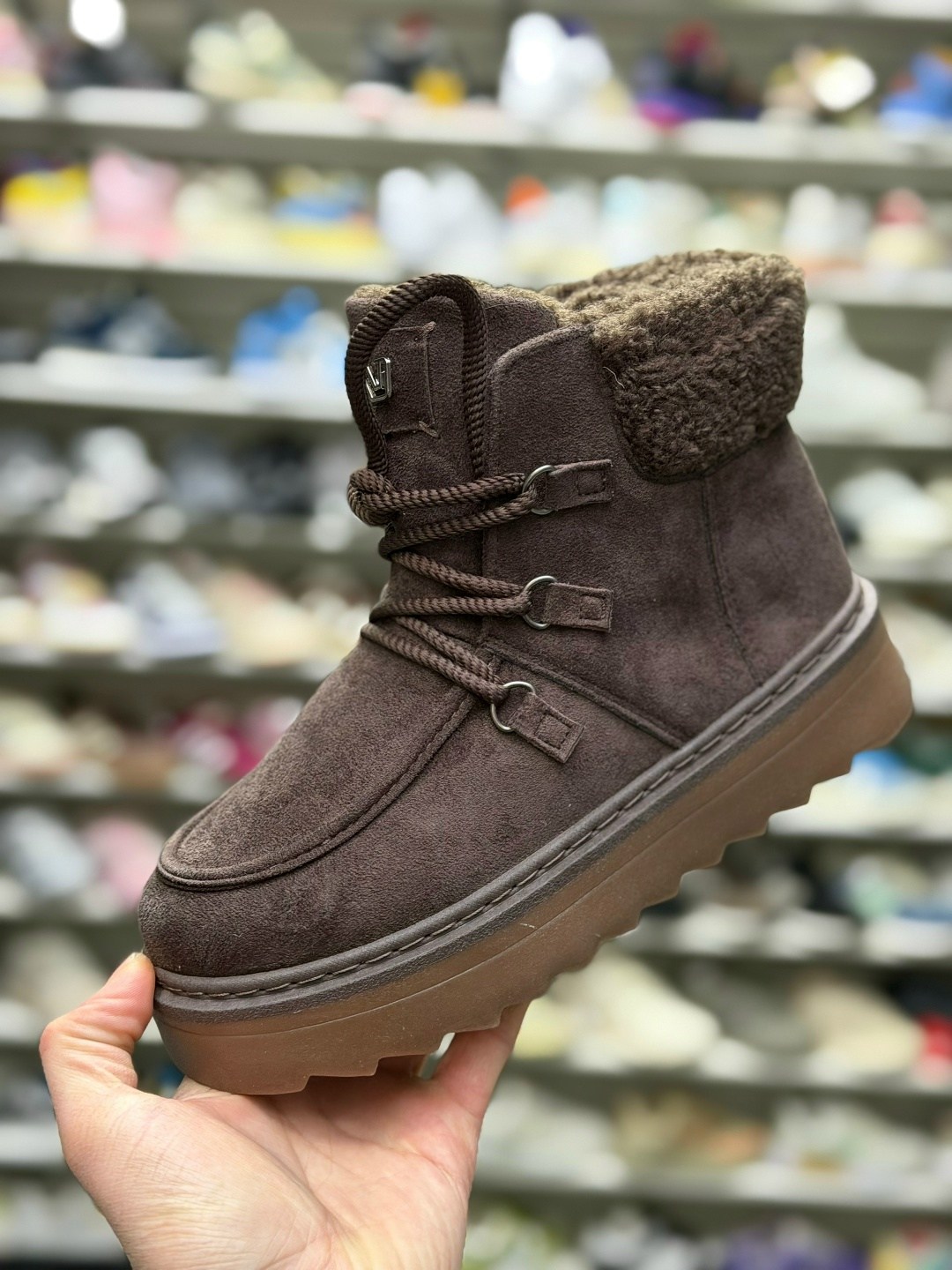 ,зимняя женская ,женские угги,женская , женская угги замш