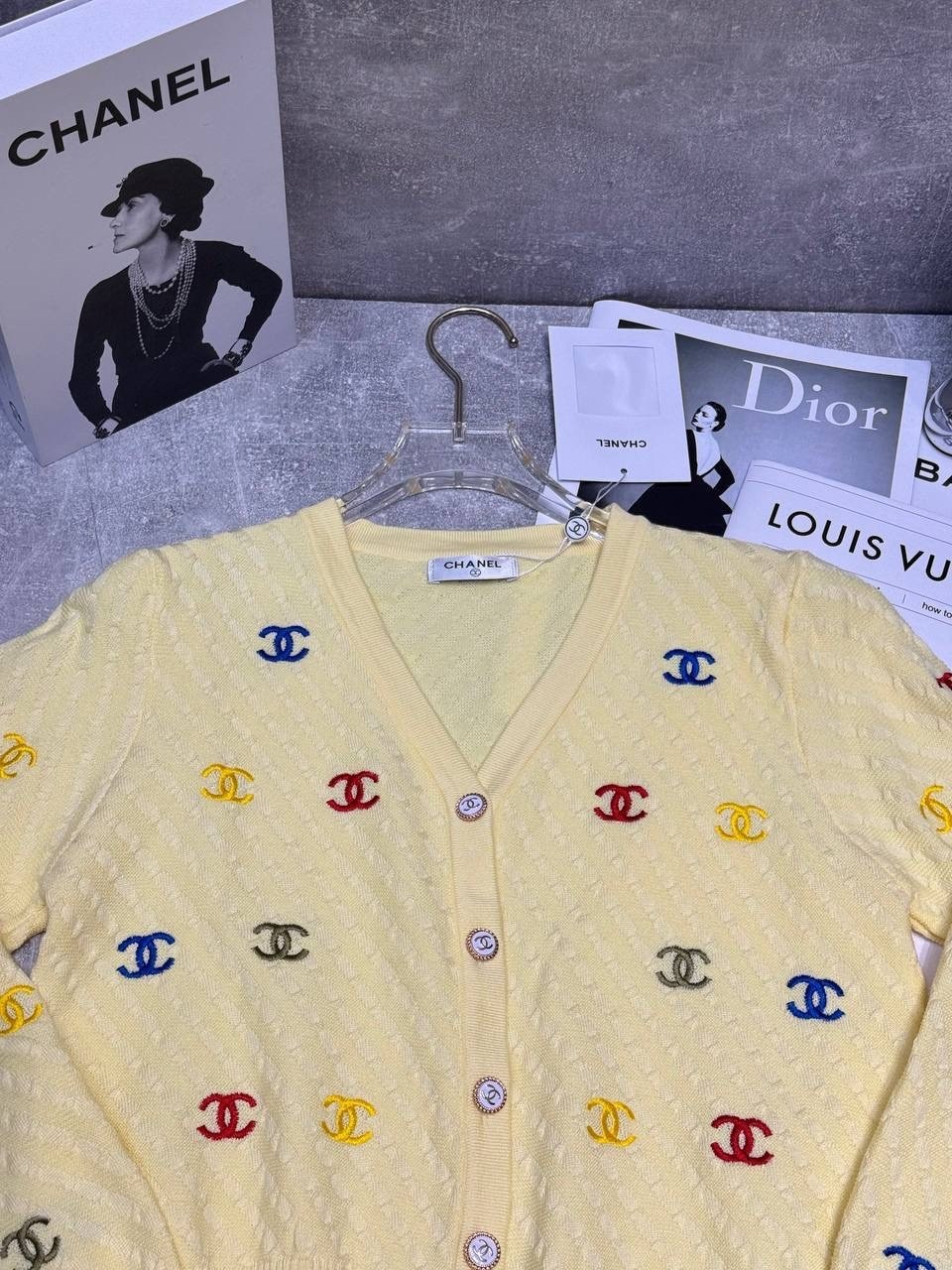 кардиган chanel,кардиган женский,элегантные кардиганы,кардиган для женщин,вязаный кардиган