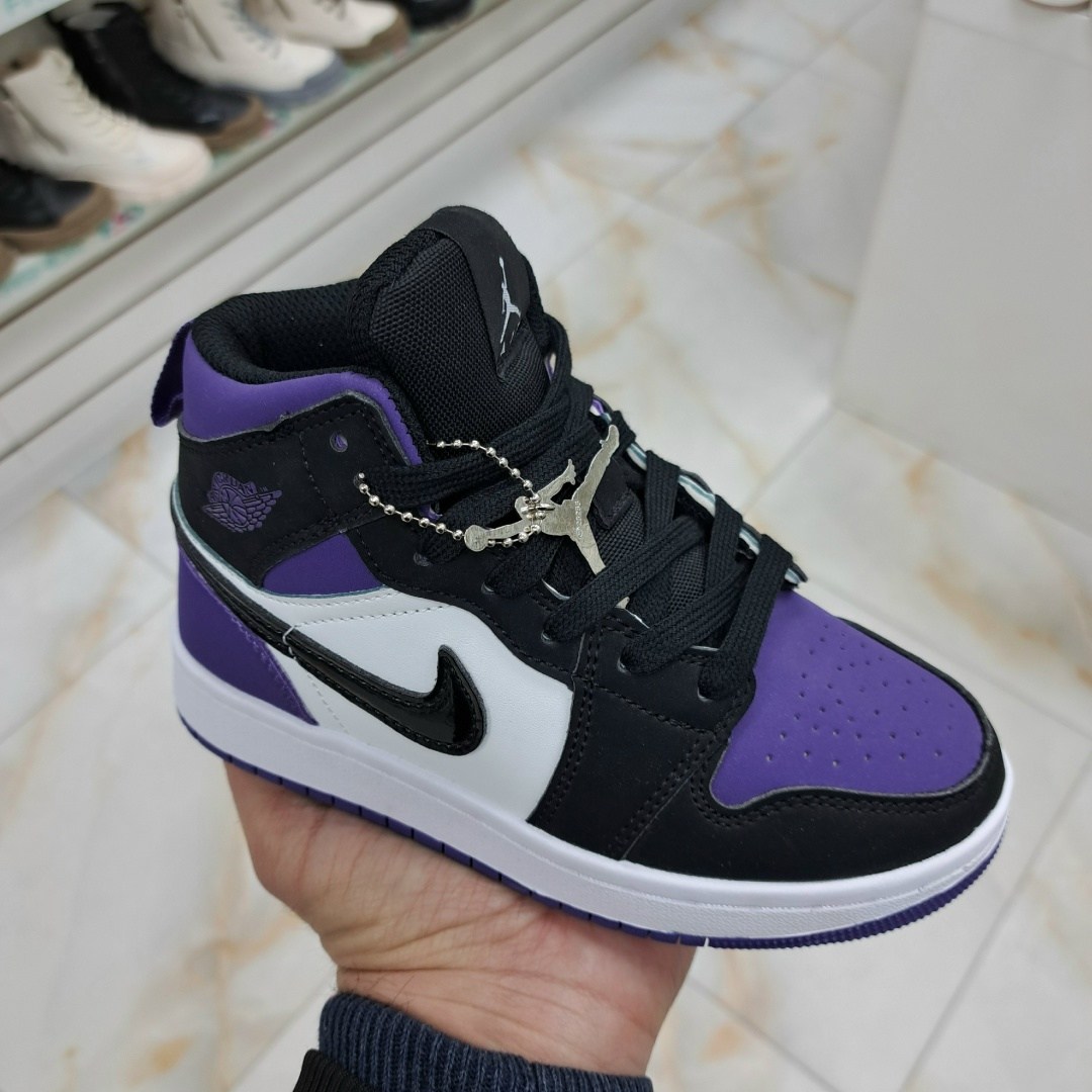 детские кроссовки nike air jordan,кроссовки nike air jordan,кроссовки найк джордан,кроссовки женские nike air jordan 1,кроссовки nike air jordan 1 mid