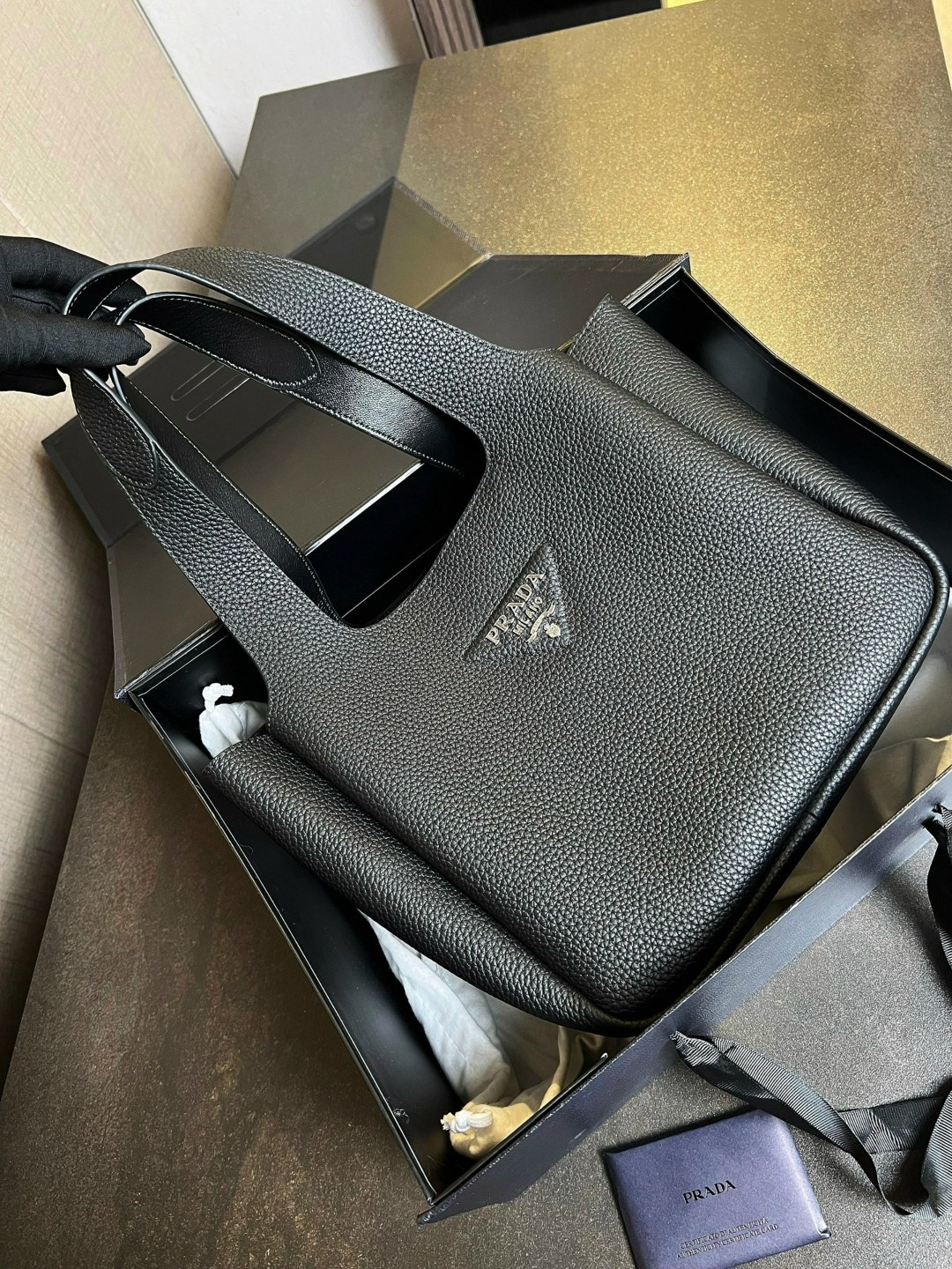 сумка женская prada,сумка prada через плечо,сумка prada,сумка тоут прада,сумка