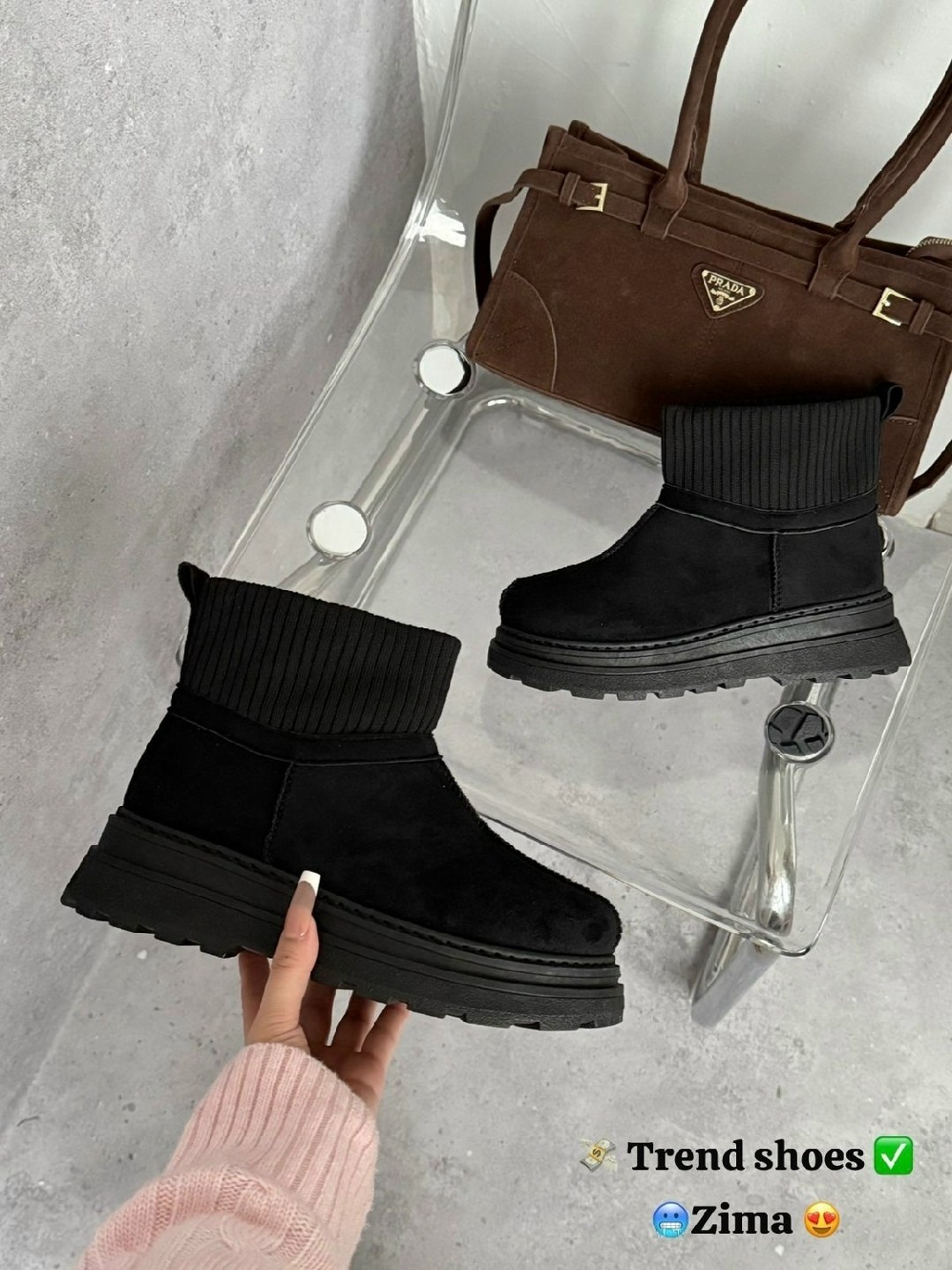 ,зимняя  женская,зимние женские ботинки,зимние угги на платформе,модная женская