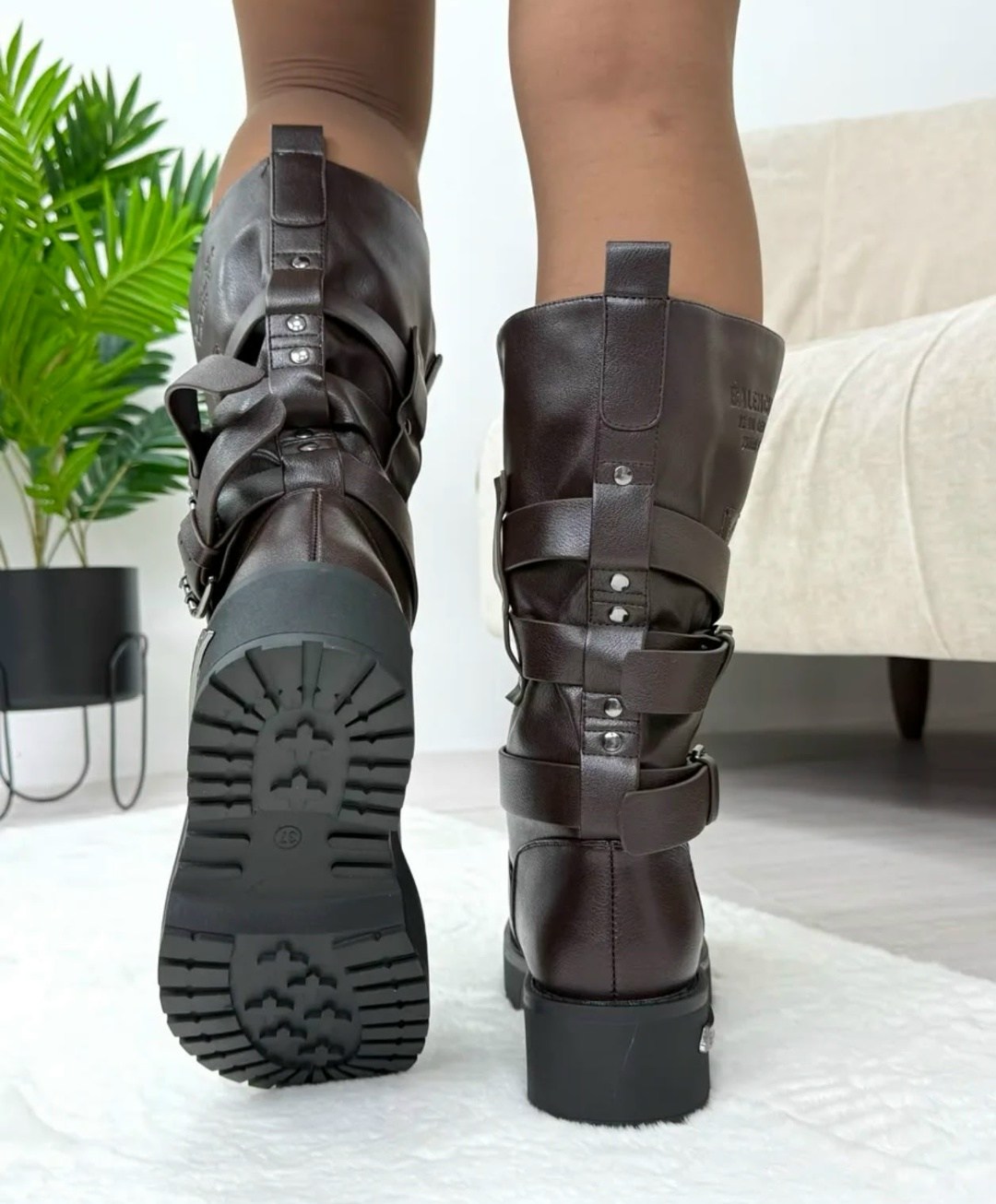 сапоги модные,женские сапоги,,женская ,модные женские сапоги