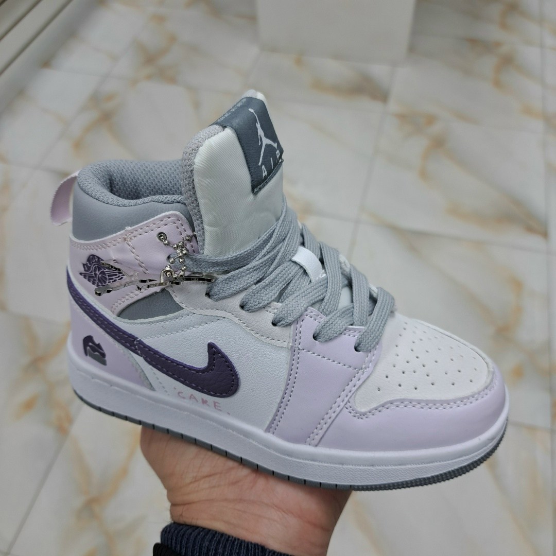 найк кроссовки женские высокие,кроссовки nike air jordan,женские кроссовки nike,nike air jordan 1 mid,кроссовки nike air jordan 1 mid