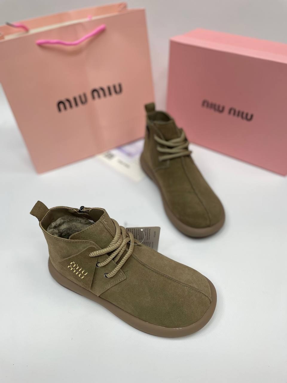 ,ботинки miu miu,ботинки миу миу женские зимние,ботинки замшевые miu miu,ботинки