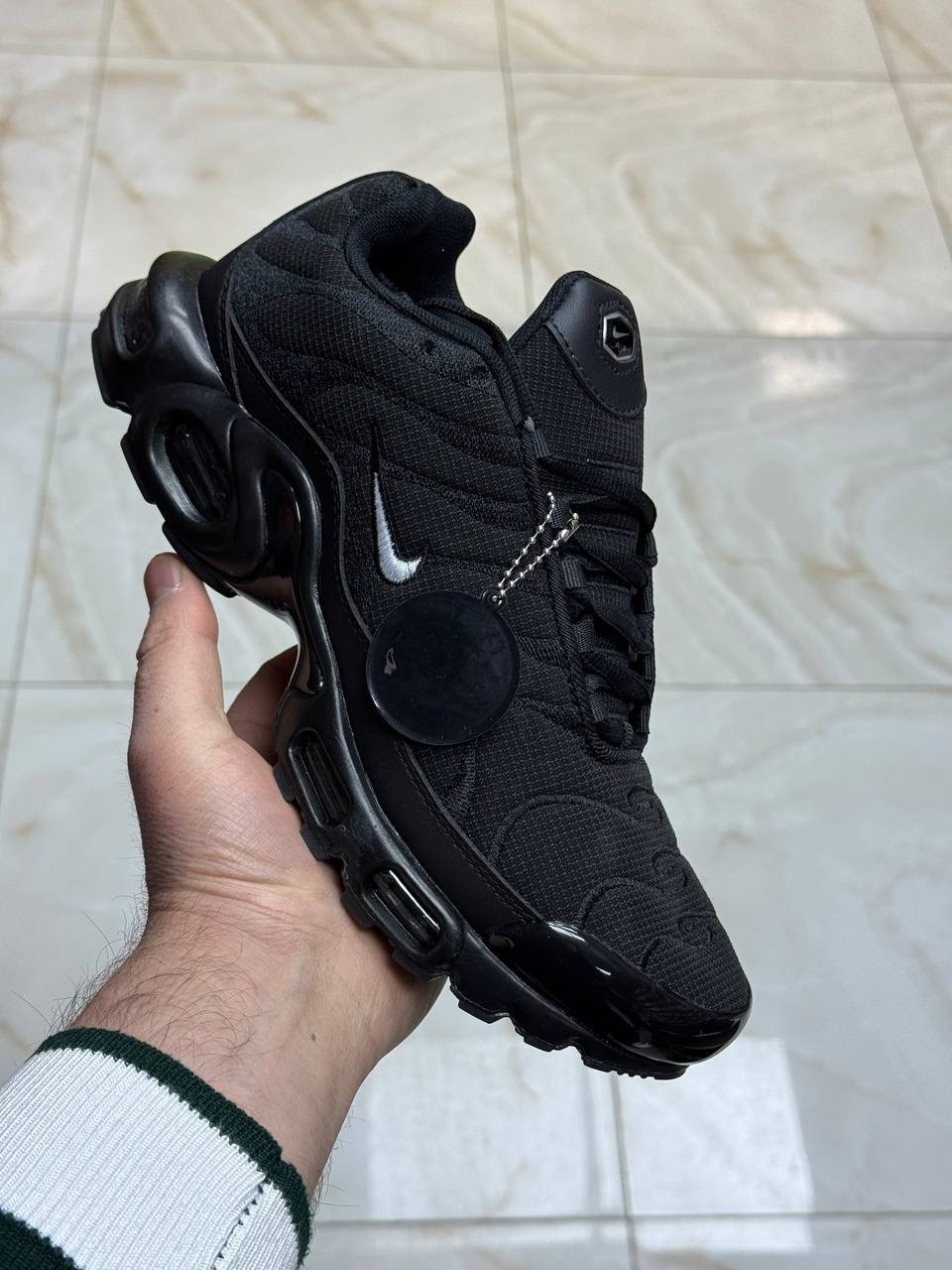 кроссовки nike air max plus tn,кроссовки мужские nike air max tn plus,nike air max plus tn,nike air max tn plus black,спортивные кроссовки унисекс nike air max plus tn черные