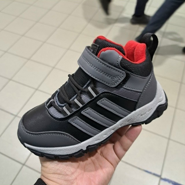 ,зимние кроссовки adidas,кроссовки adidas,кроссовки зимнее,детская зимняя