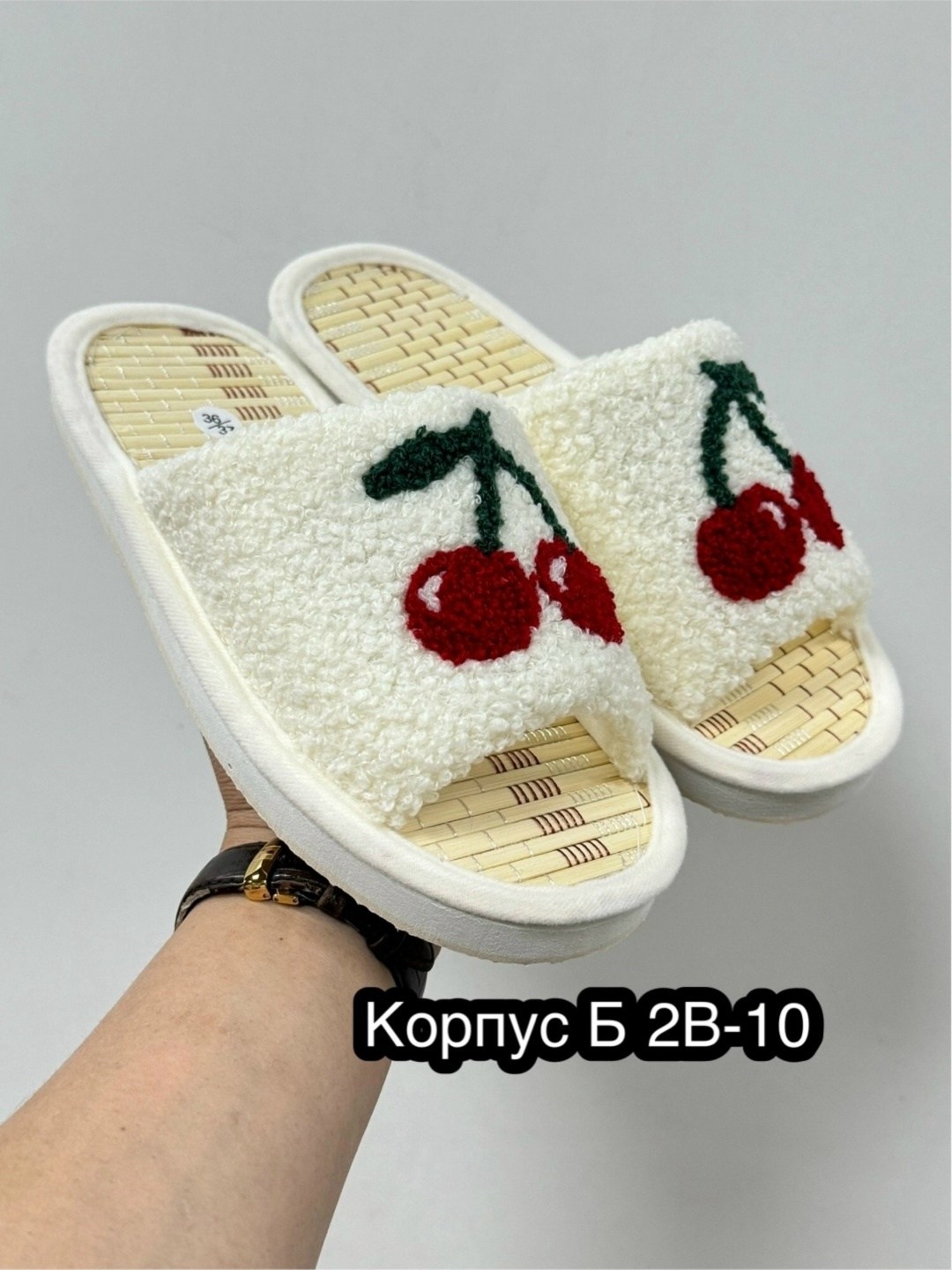 домашние тапочки,,женские тапочки,закрытые домашние тапочки,женские домашние тапочки