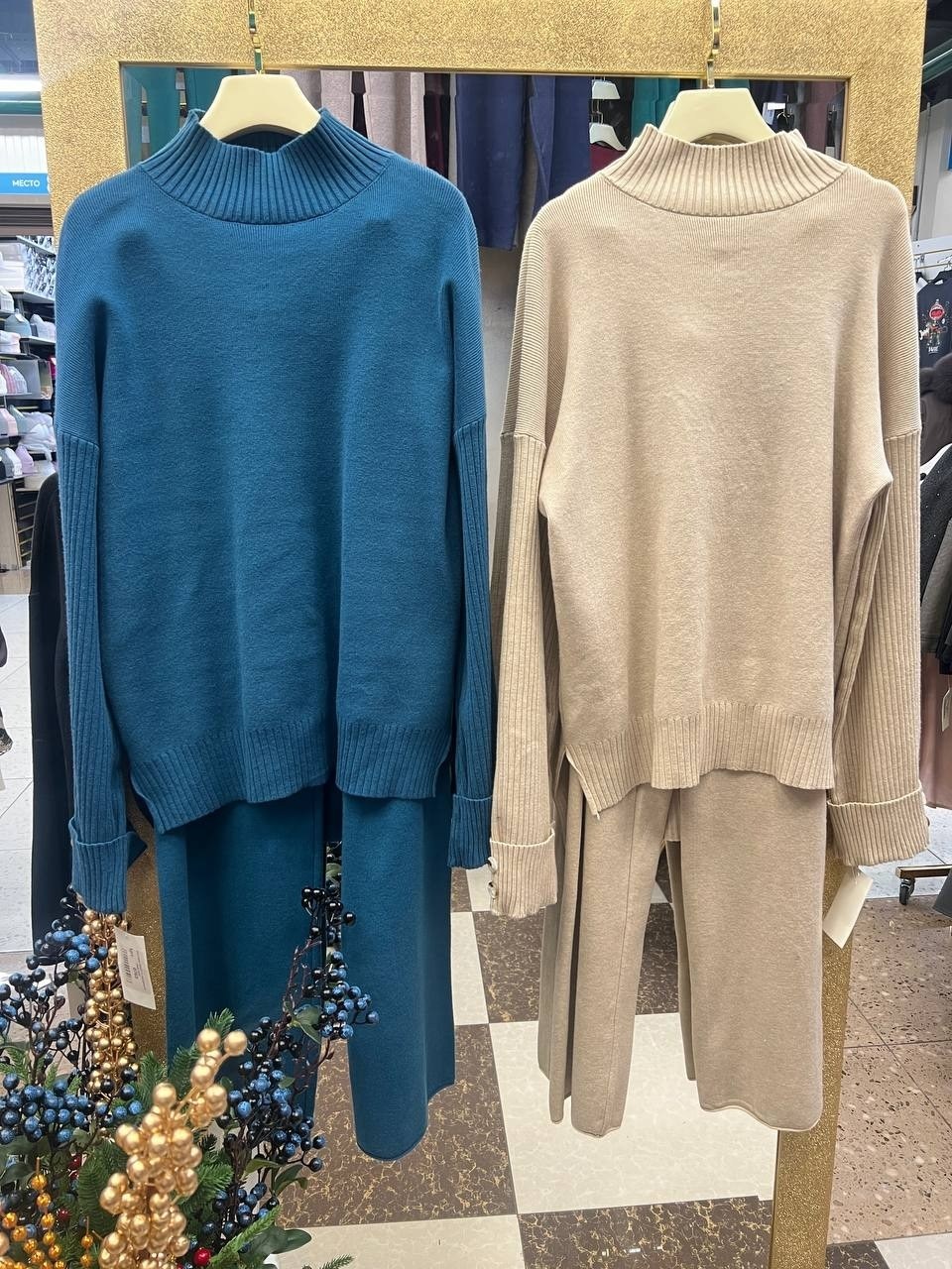 костюм с брюками,трикотажные костюмы,вязаные костюмы,трикотажный вязаный костюм с брюками,бежевый костюм