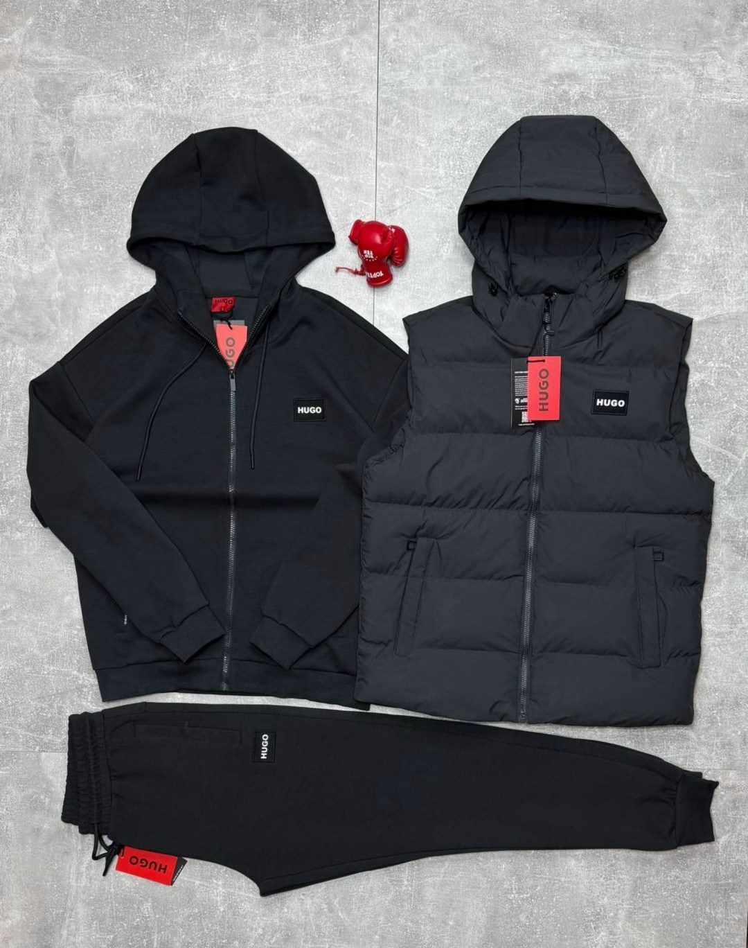 мужской спортивный костюм тройка hugo boss,спортивный костюм hugo boss,жилетка мужская,костюм спортивный,мужские жилеты