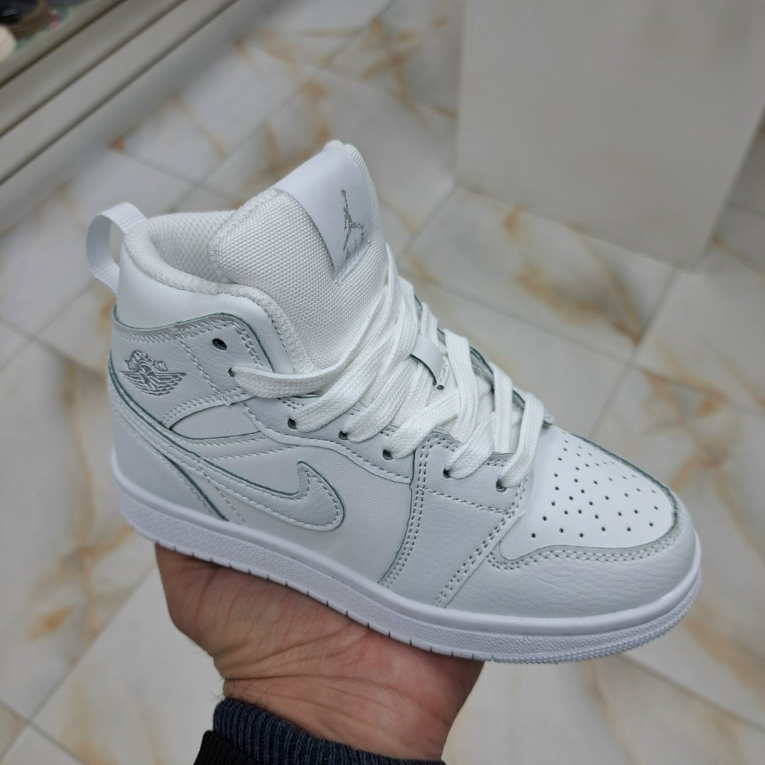 детские кроссовки nike air jordan,кроссовки nike air jordan,кроссовки найк джордан,кроссовки женские nike air jordan 1,кроссовки nike air jordan 1 mid