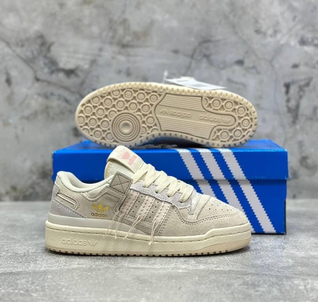 adidas forum low 84 бежевый лайт,кроссовки женские adidas,кроссовки adidas,кроссовки adidas forum 84 low off white,кроссовки adidas low forum 84 premium бежевые премиум