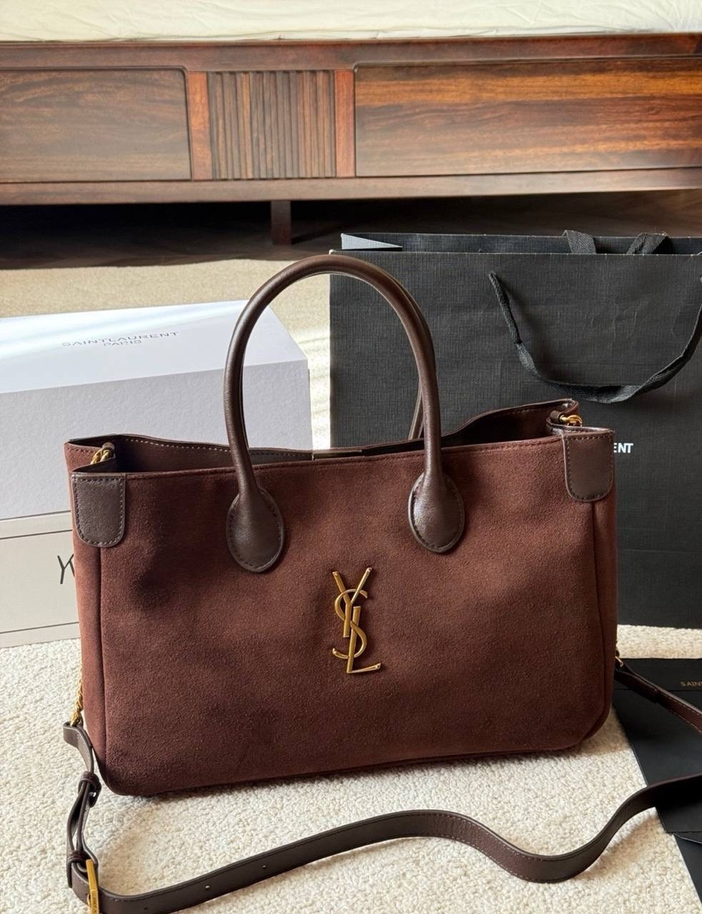 сумка женская yves saint laurent,сумка yves saint laurent,замшевая сумка yves saint laurent 39x23 см,замшевая сумка yves saint laurent 29x18 см,сумка женская ysl