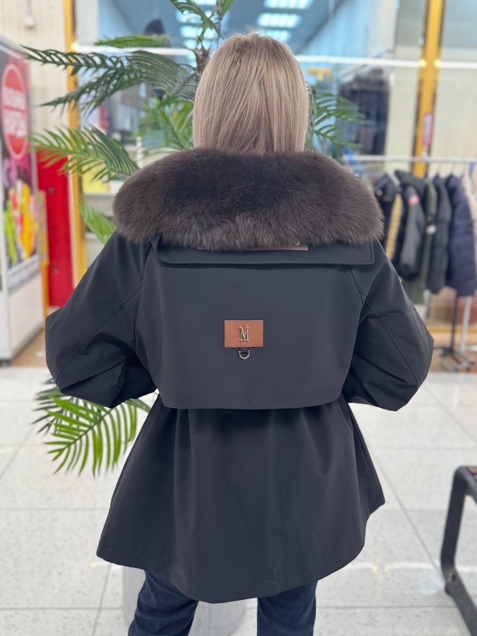 парка женская удлиненная с мехом финского песца city furs,парка с натуральным мехом,парка с мехом,меховая парка,парка с мехом песца