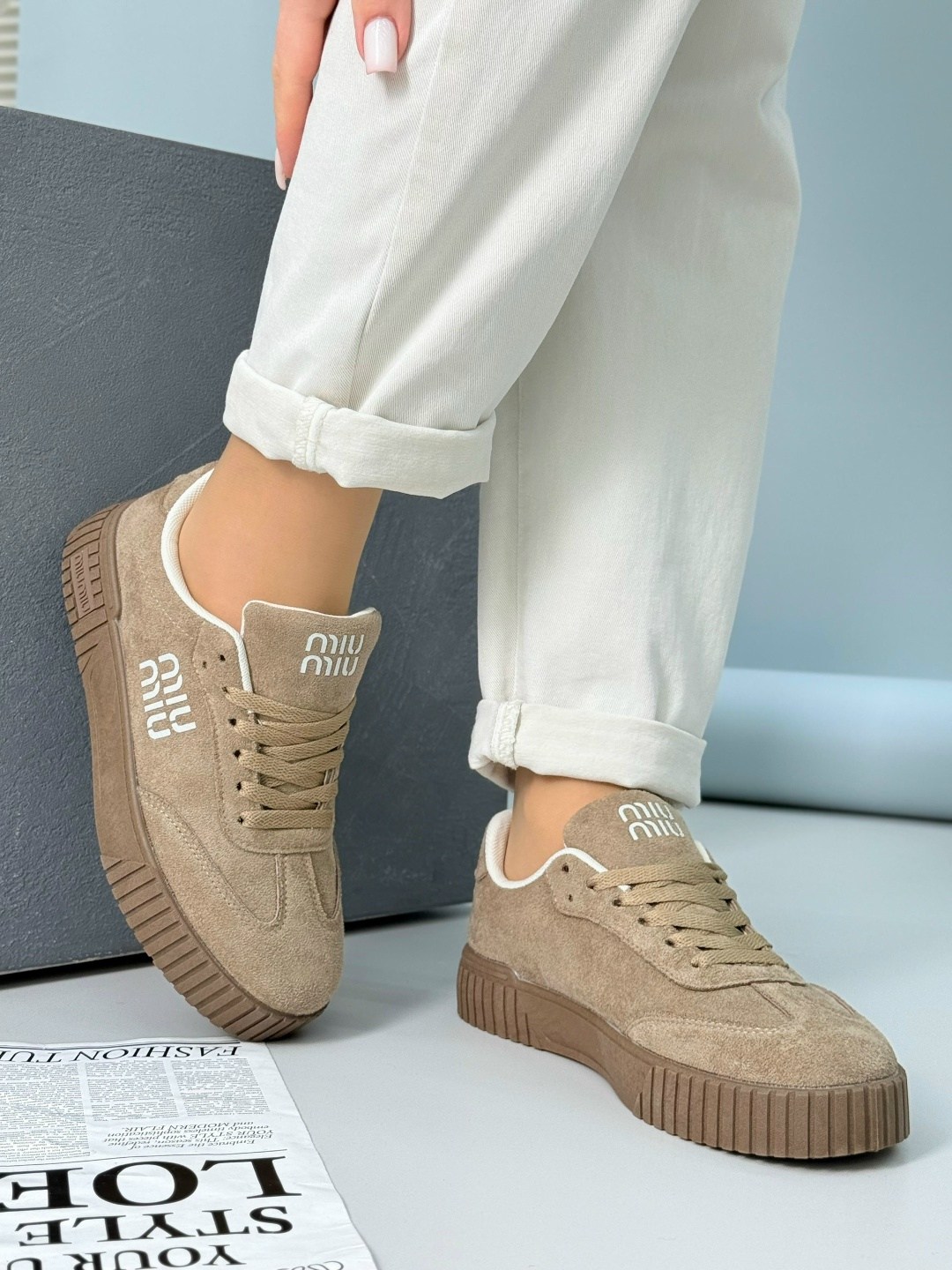 ,адидас кеды женские бежевые замшевые,кроссовки замш,бежевые кроссовки,кроссовки женские на платформе бежевые