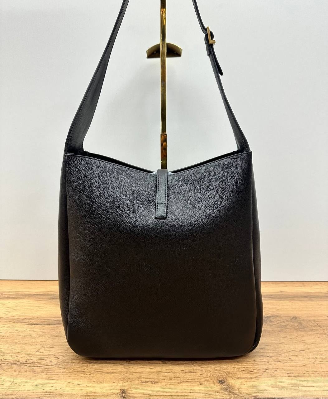 сумка на плечо yves saint laurent,женская сумка,сумка yves saint laurent,сумка ysl,сумка