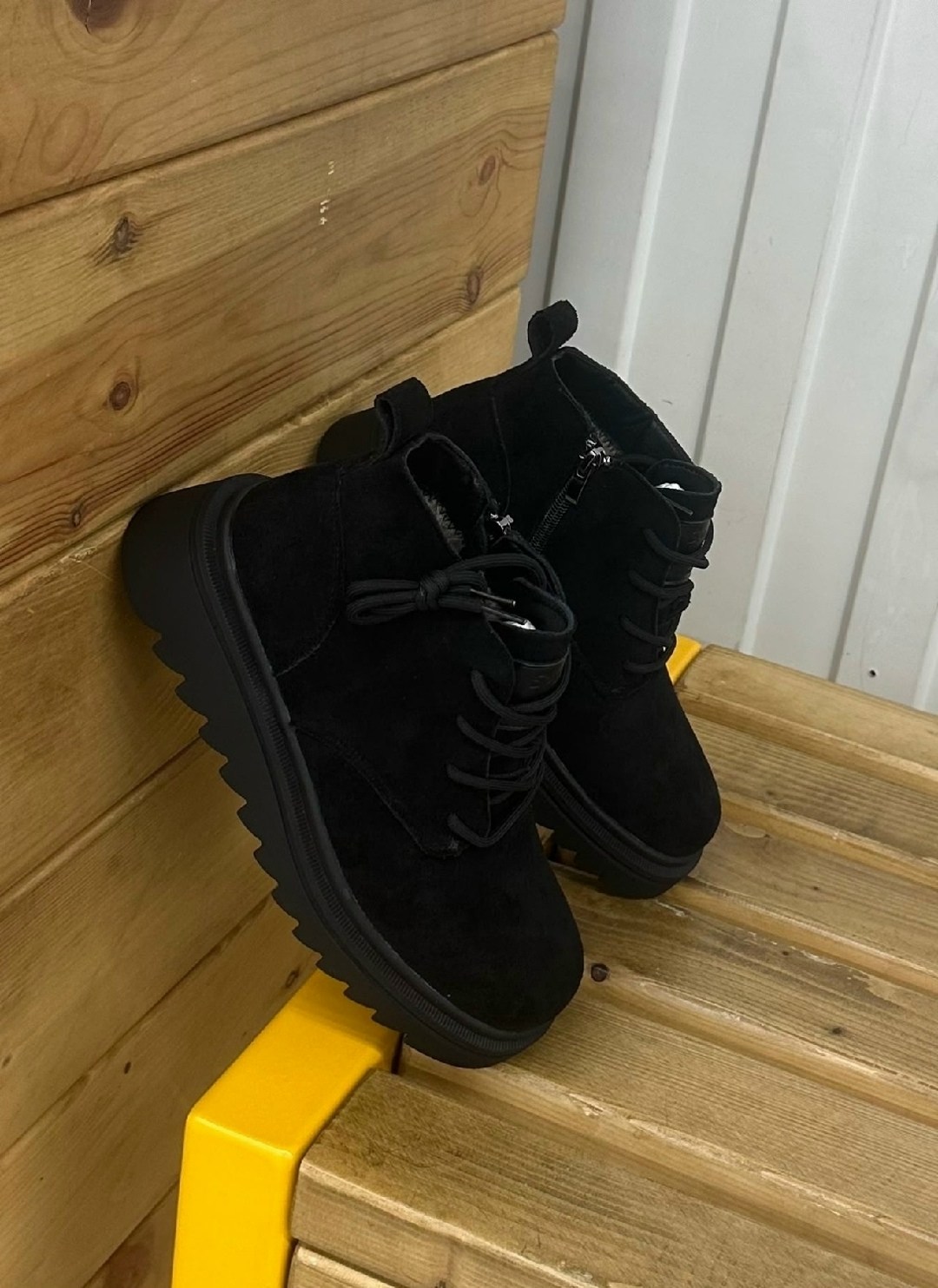 ,ботинки,мужские ботинки,замшевые ботинки,модные ботинки