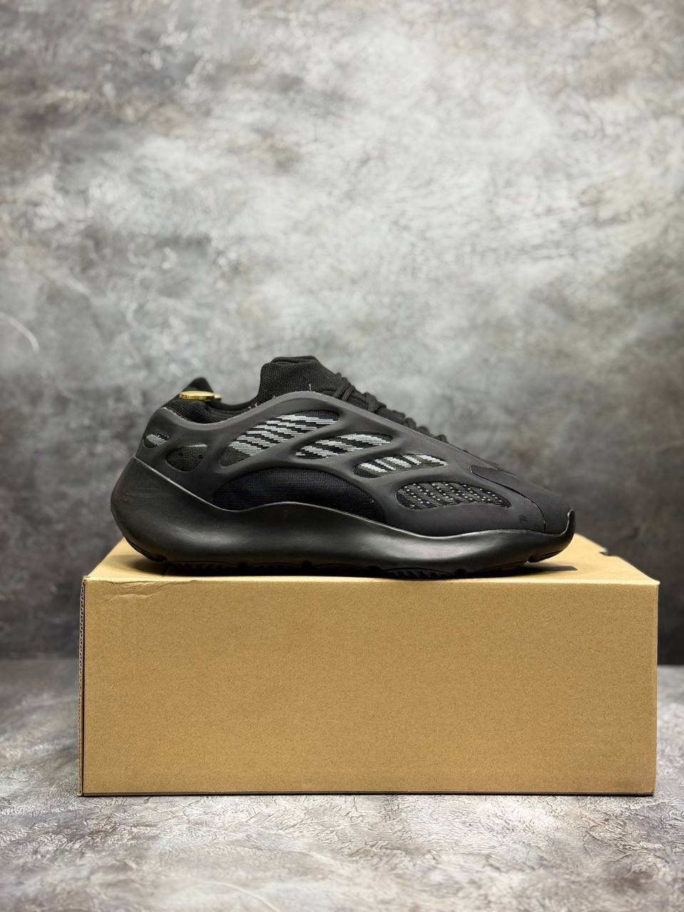 кроссовки adidas yeezy boost 700,adidas yeezy boost 700 v 3,adidas yeezy boost 700,yeezy boost 700 v 3,adidas yeezy 700 v3