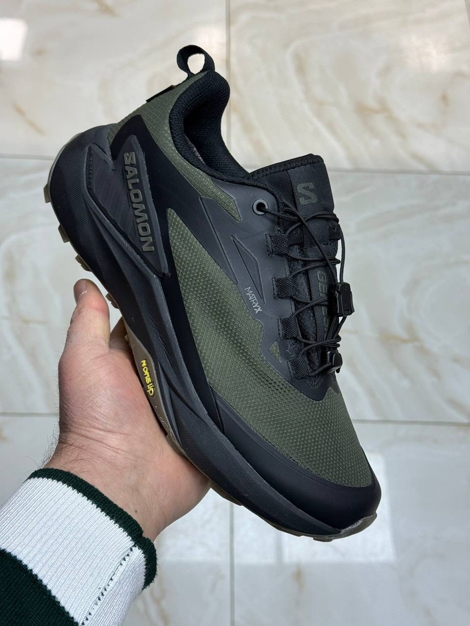 кроссовки salomon,кроссовки,мужские кроссовки salomon,кроссовка мужской,походные кроссовки