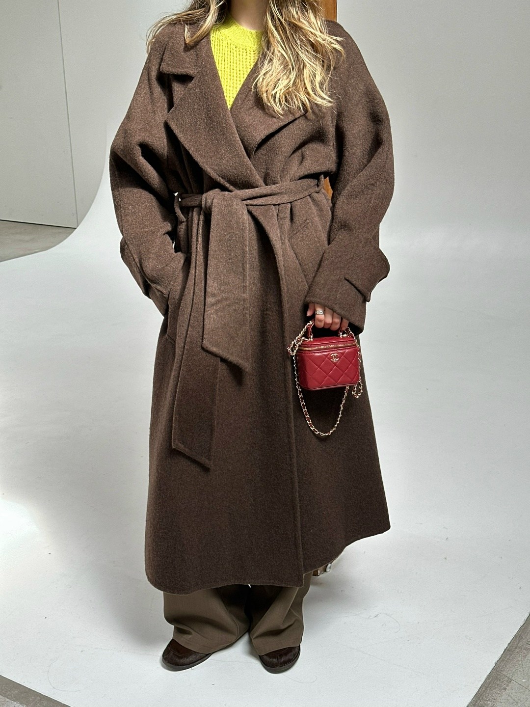 коричневое пальто,пальто женское,пальто шерстяное,пальто,пальто шоколадного цвета