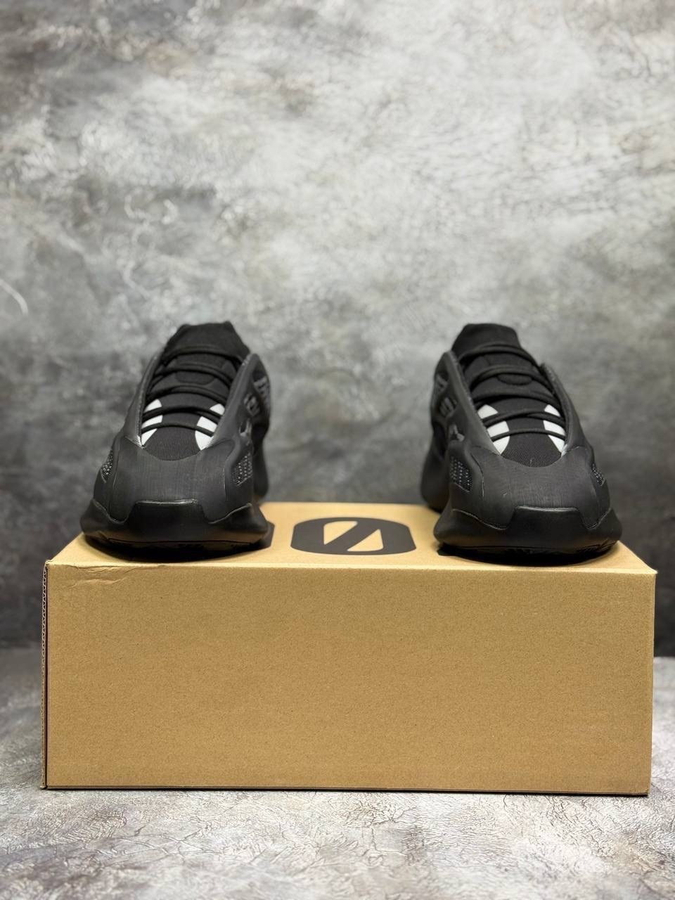 кроссовки adidas yeezy boost 700,adidas yeezy boost 700 v 3,adidas yeezy boost 700,yeezy boost 700 v 3,adidas yeezy 700 v3