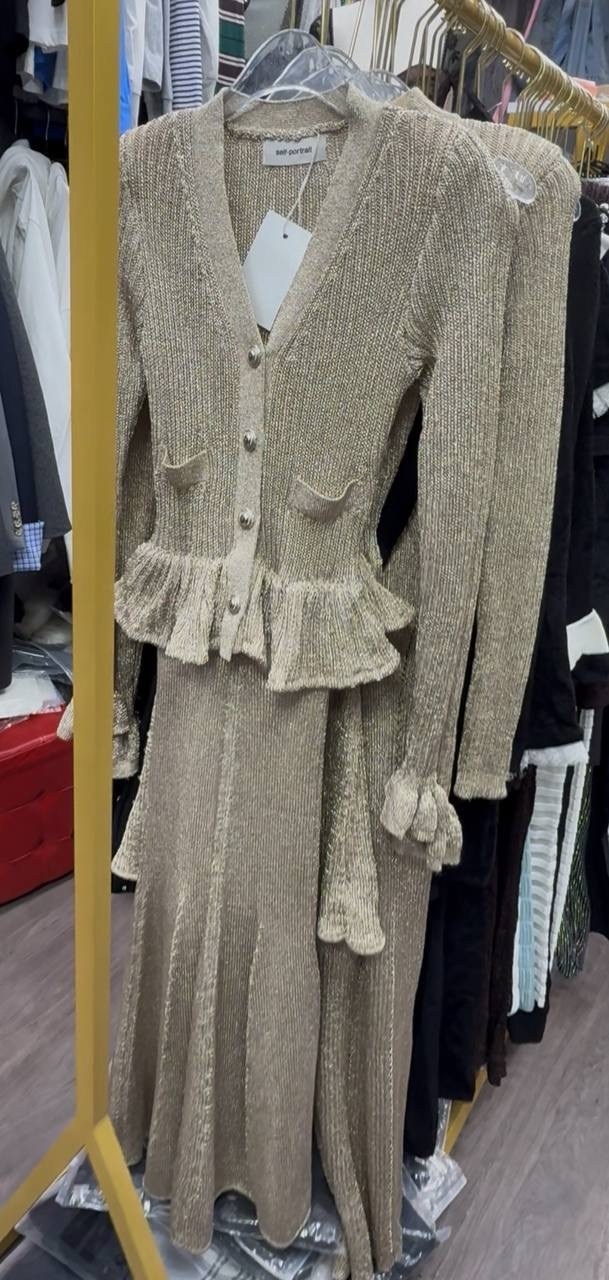 костюм с юбкой,вязаные костюмы,строгие платья,женские костюмы с юбкой,костюм трикотажный