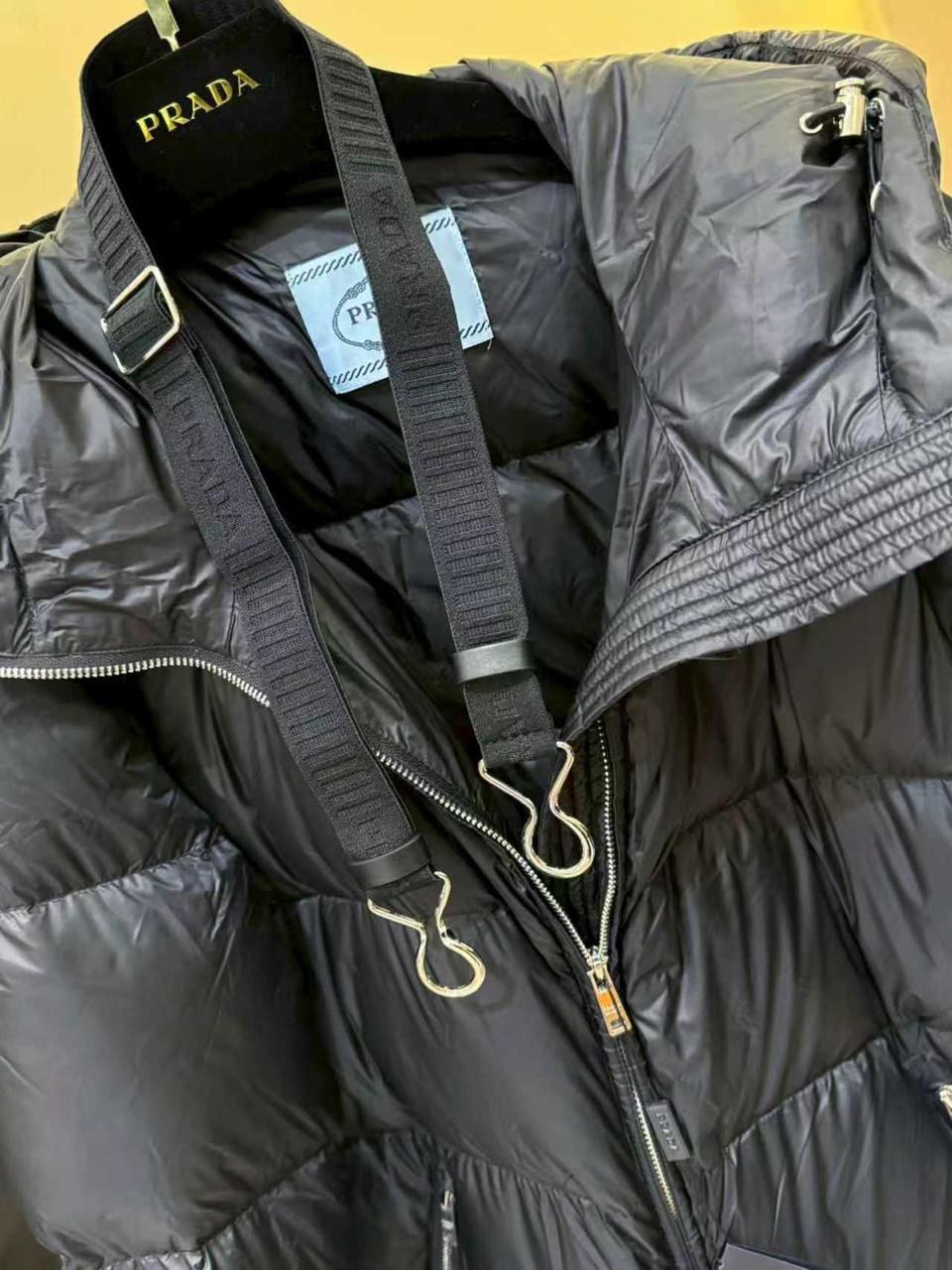 пуховик prada,женский пуховик prada,пуховик прада,пуховики прада милано,пуховик для женщин