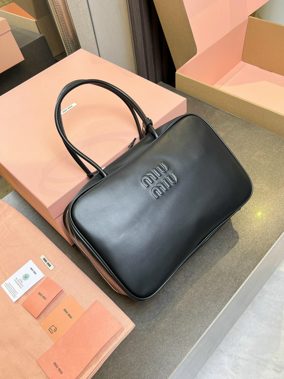 сумка,сумка женская,сумка miu miu,кожаная сумка,модная сумка