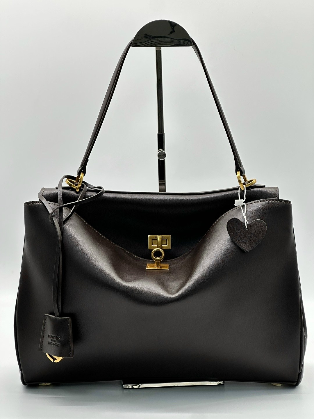 сумка balenciaga натуральная кожа 35-24 см,сумка balenciaga,сумка женская balenciaga,сумка balenciaga rodeo,сумка