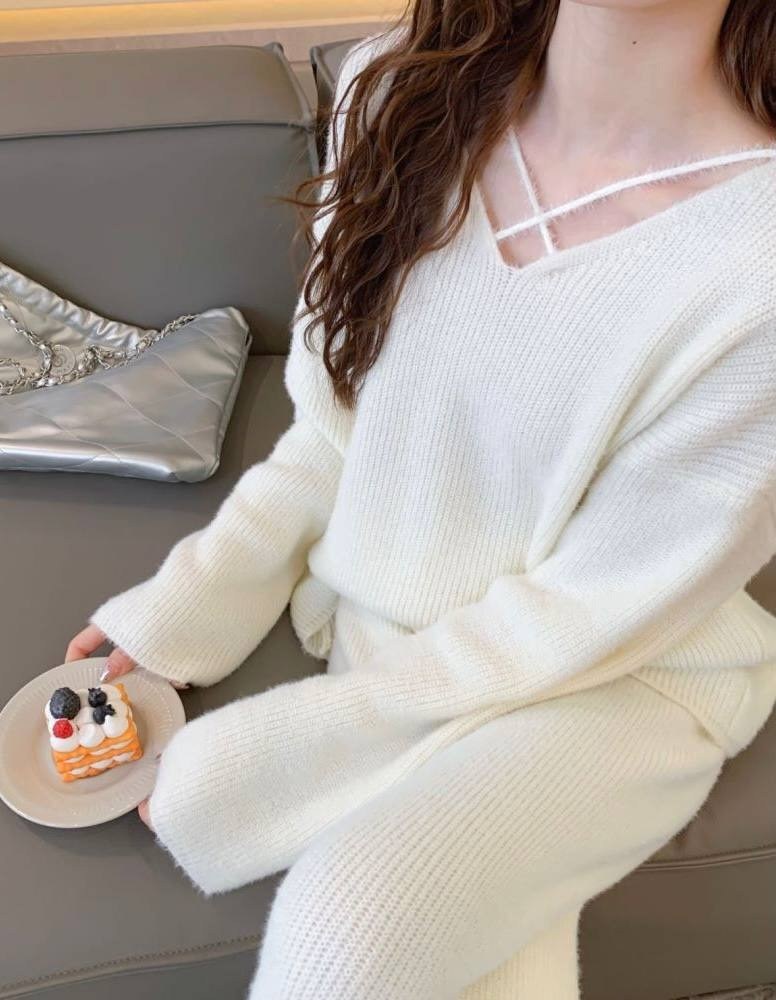 трикотажный костюм,трикотажный костюм женский,женский свитер с v-образным вырезом,костюм классический,вязаные свитера